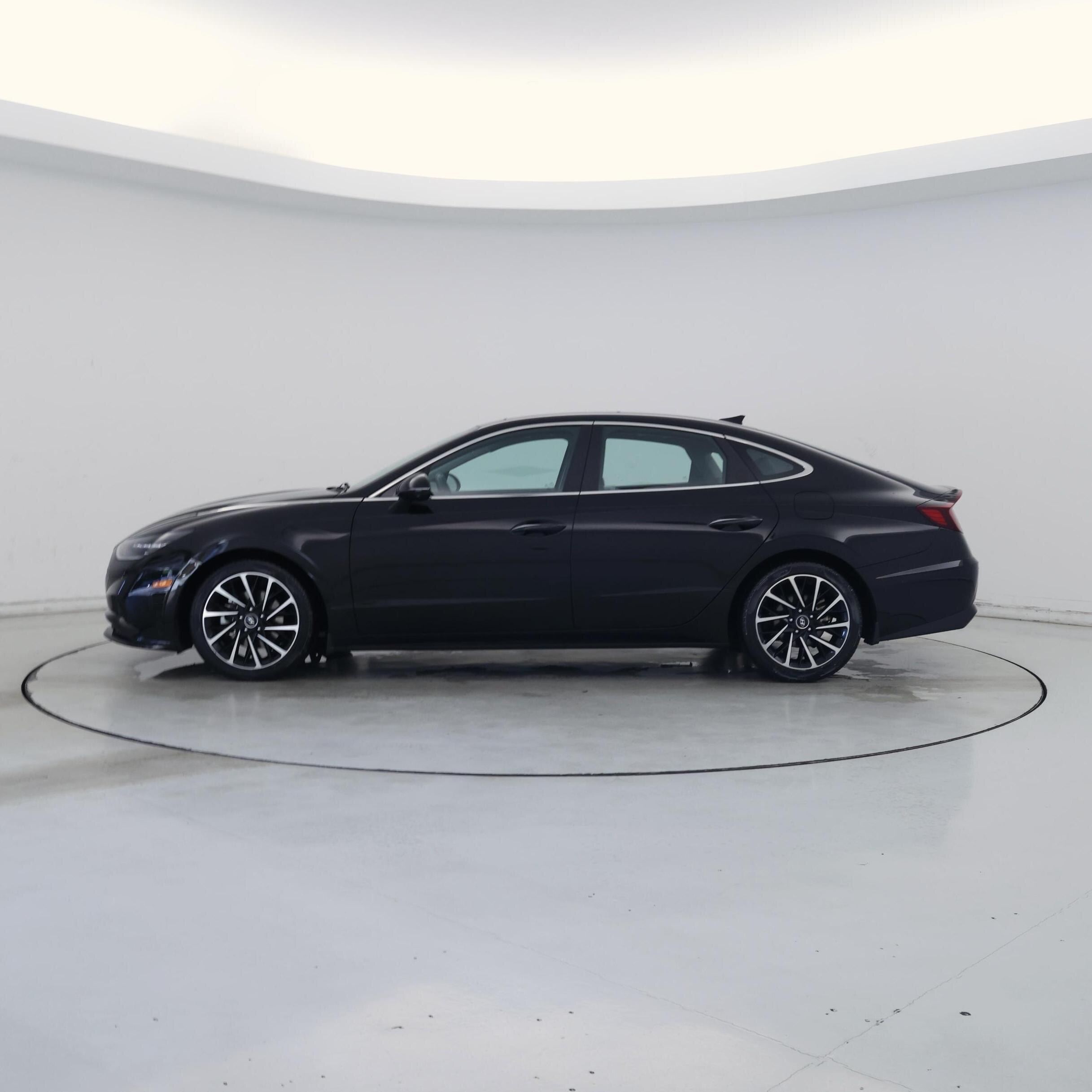Thumbnail: 2021 Hyundai Sonata - 3