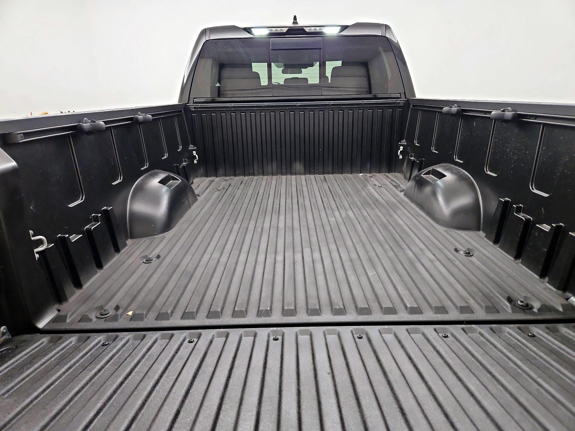 Thumbnail: 2022 Toyota Tundra - 20