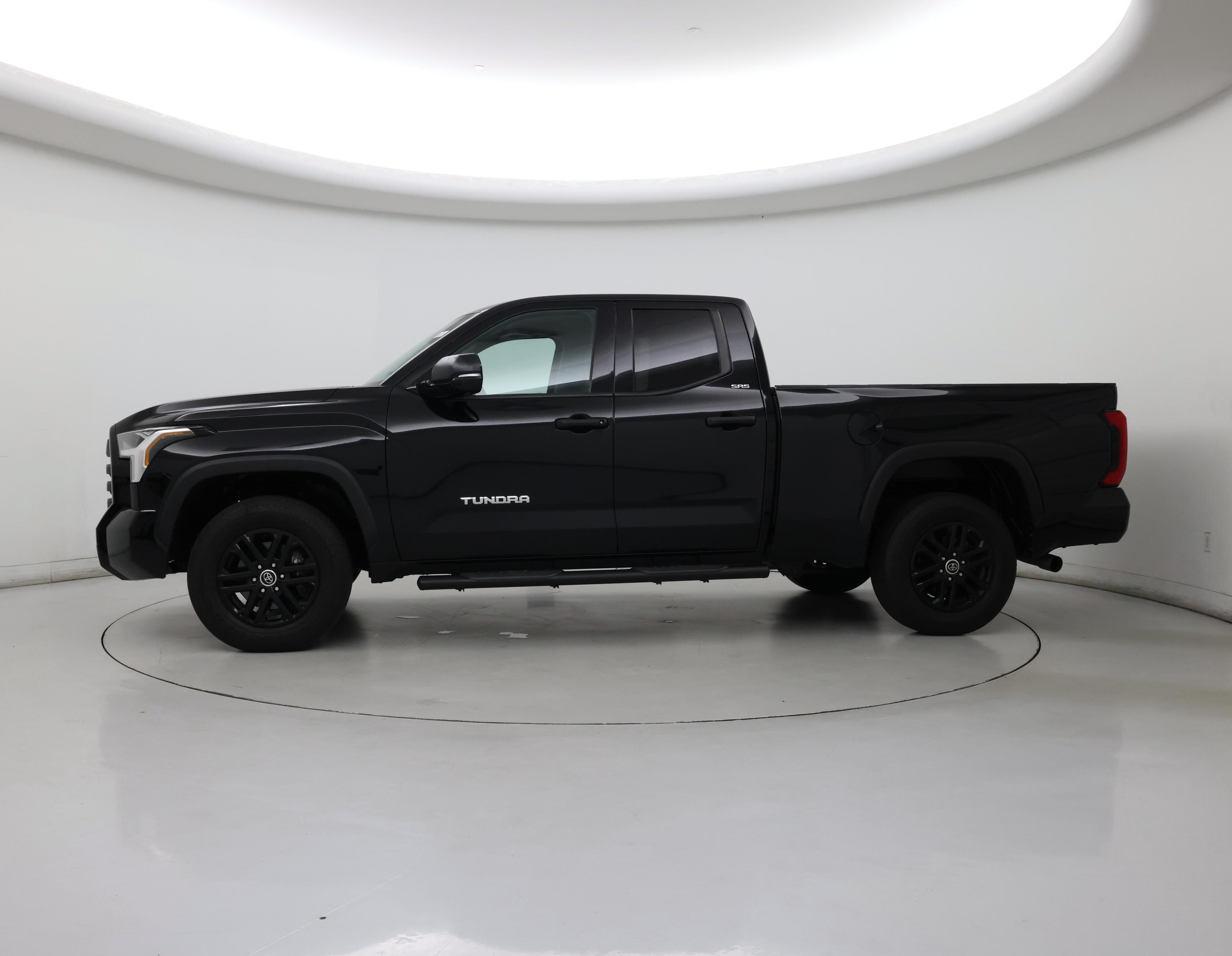 Thumbnail: 2022 Toyota Tundra - 3