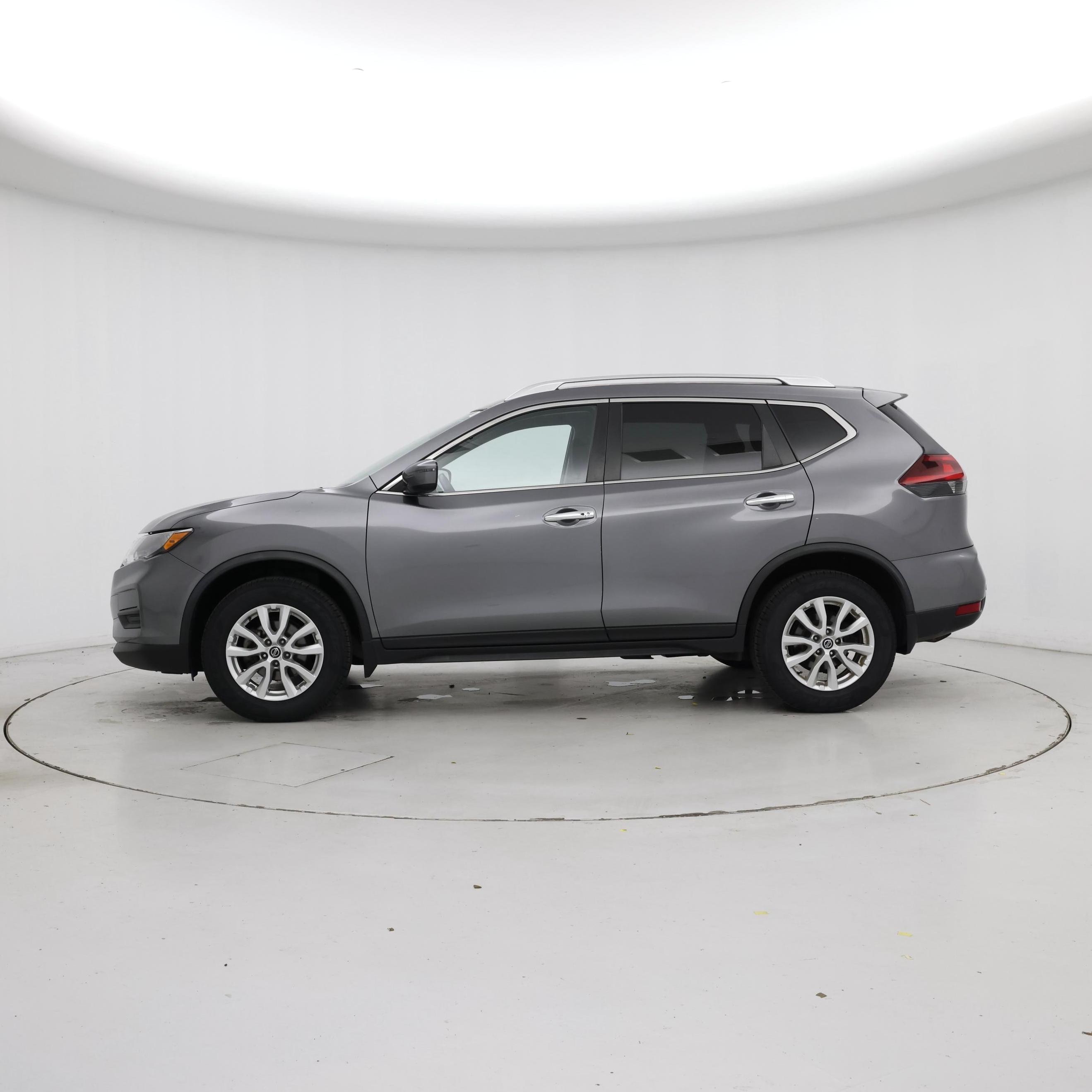 Thumbnail: 2020 Nissan Rogue - 3