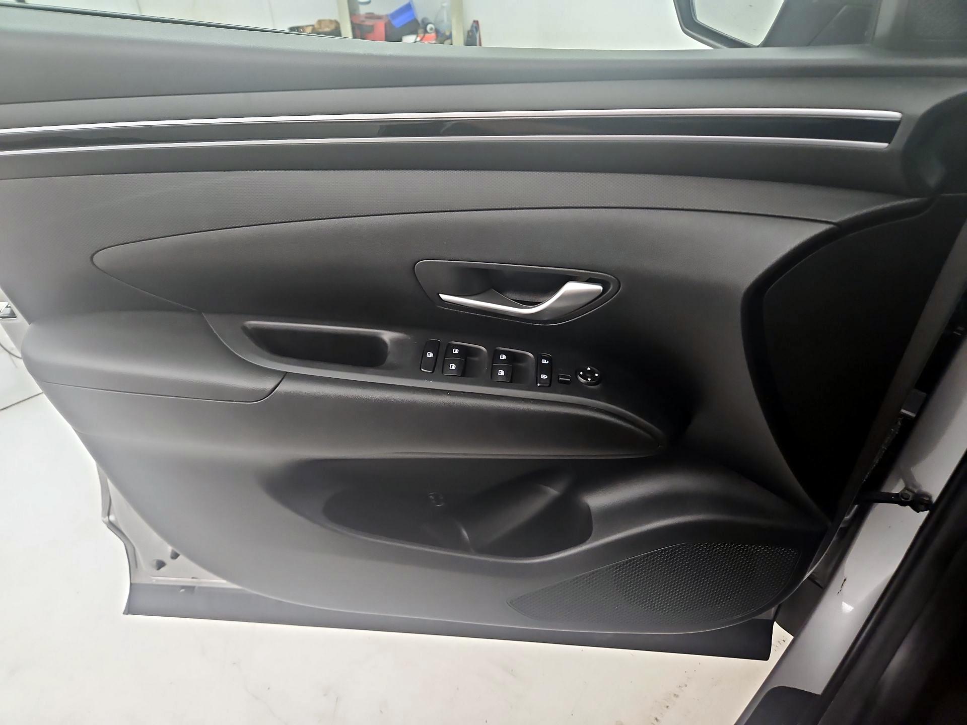 Thumbnail: 2023 Hyundai Tucson - 12