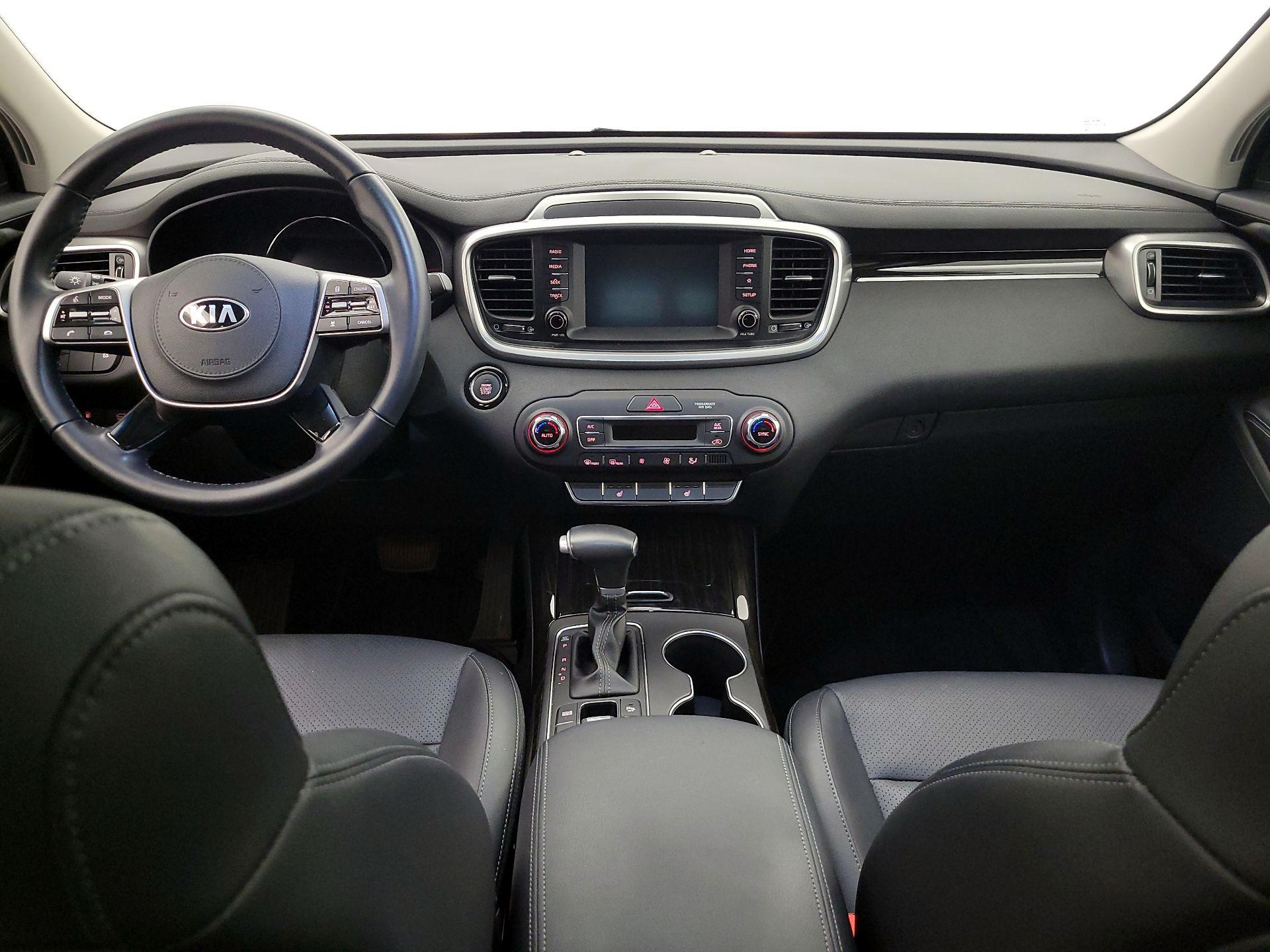 Thumbnail: 2020 Kia Sorento - 9