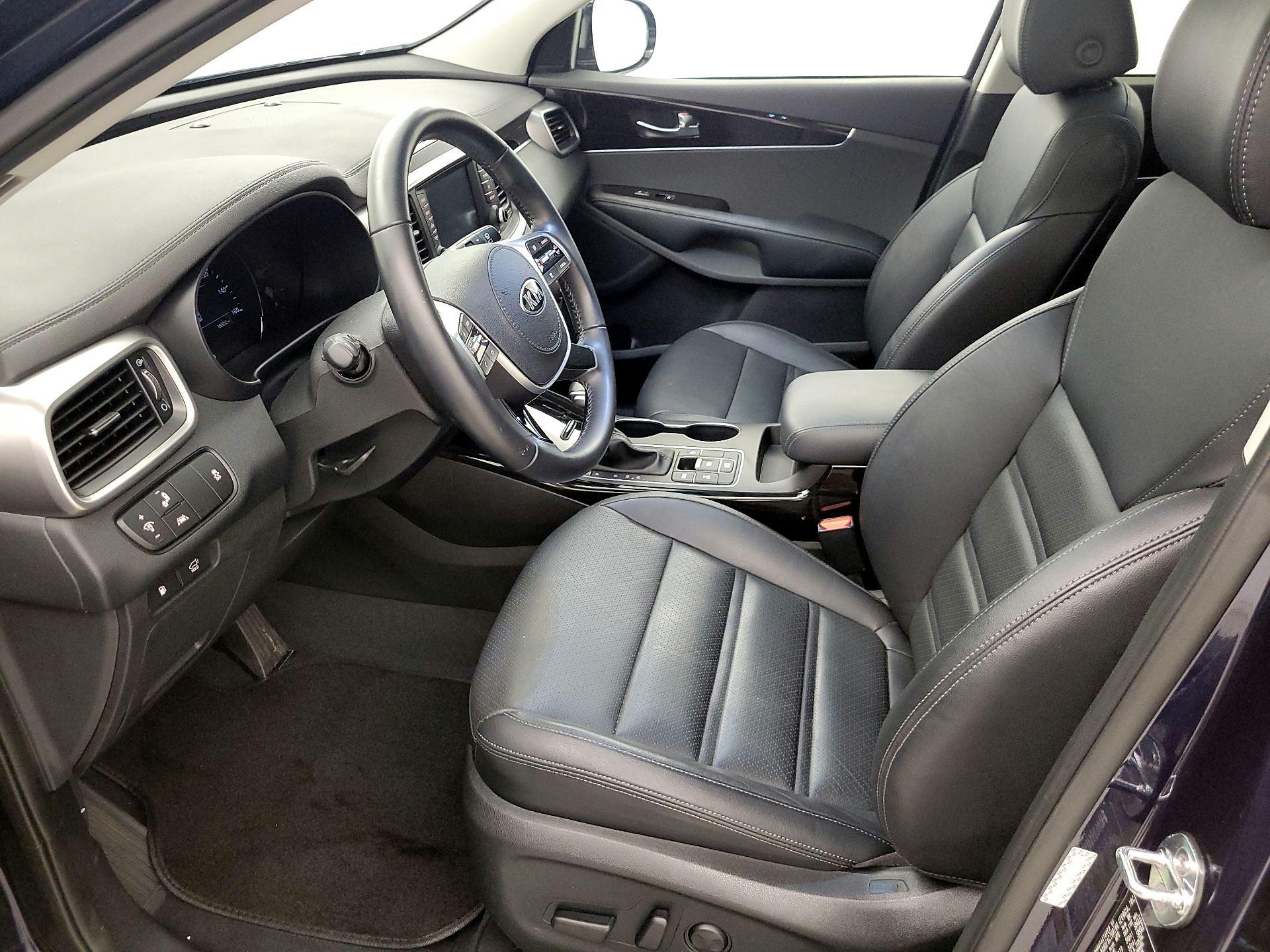 Thumbnail: 2020 Kia Sorento - 11