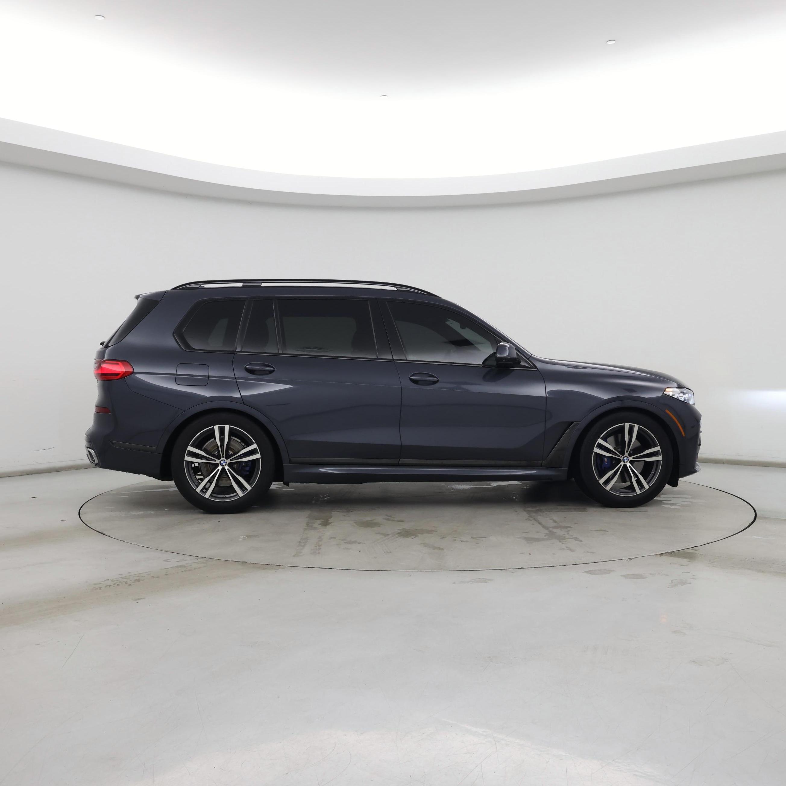 Thumbnail: 2021 BMW X7 - 7