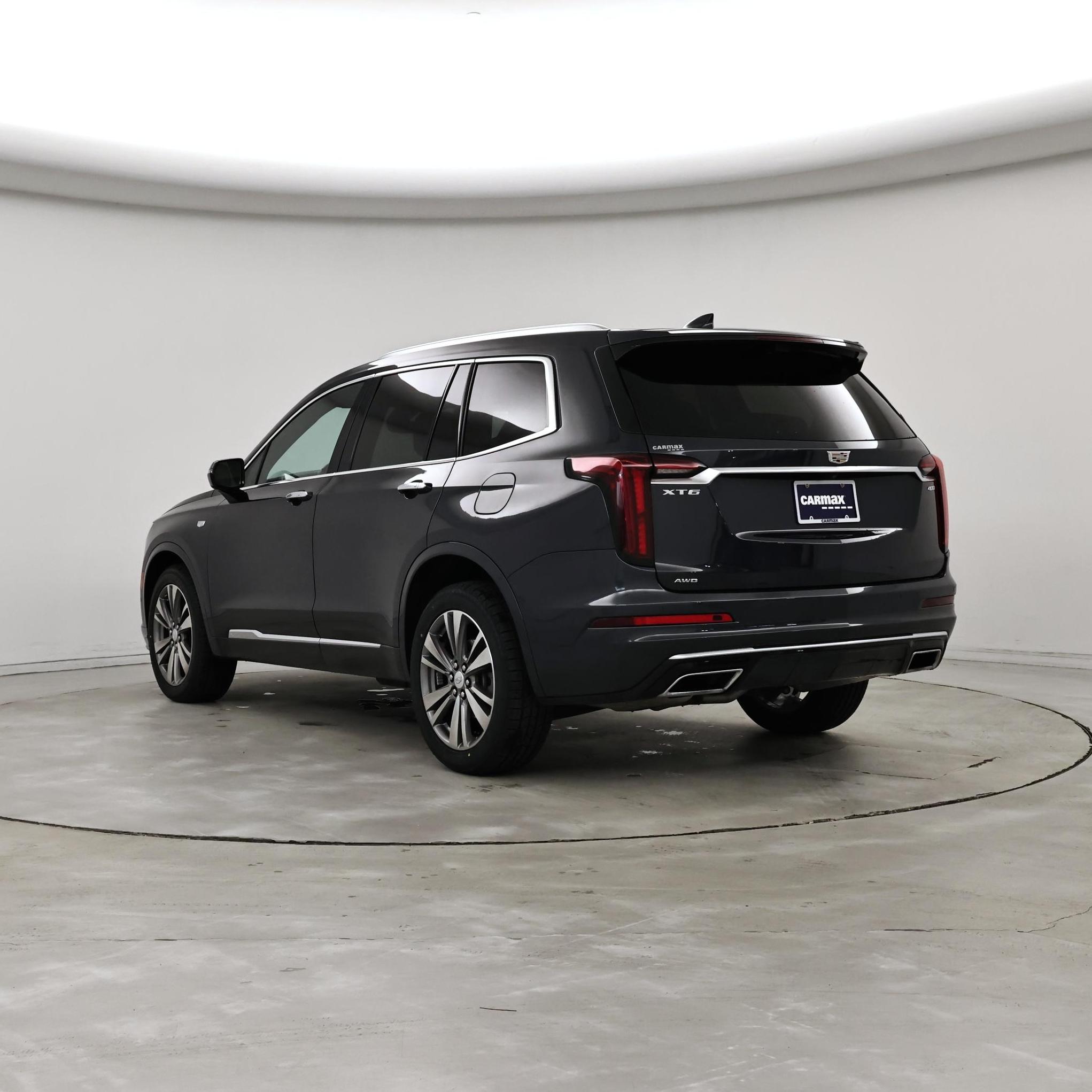 Thumbnail: 2022 Cadillac XT6 - 2