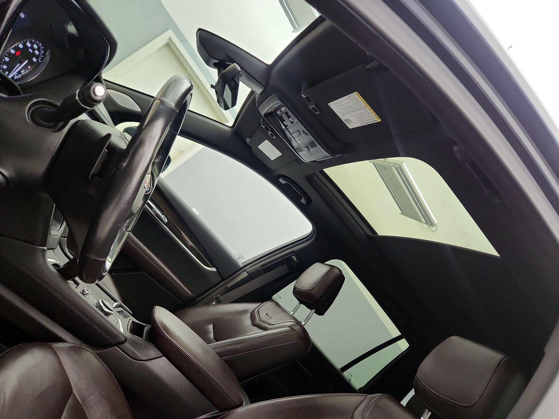 Thumbnail: 2022 Cadillac XT6 - 19