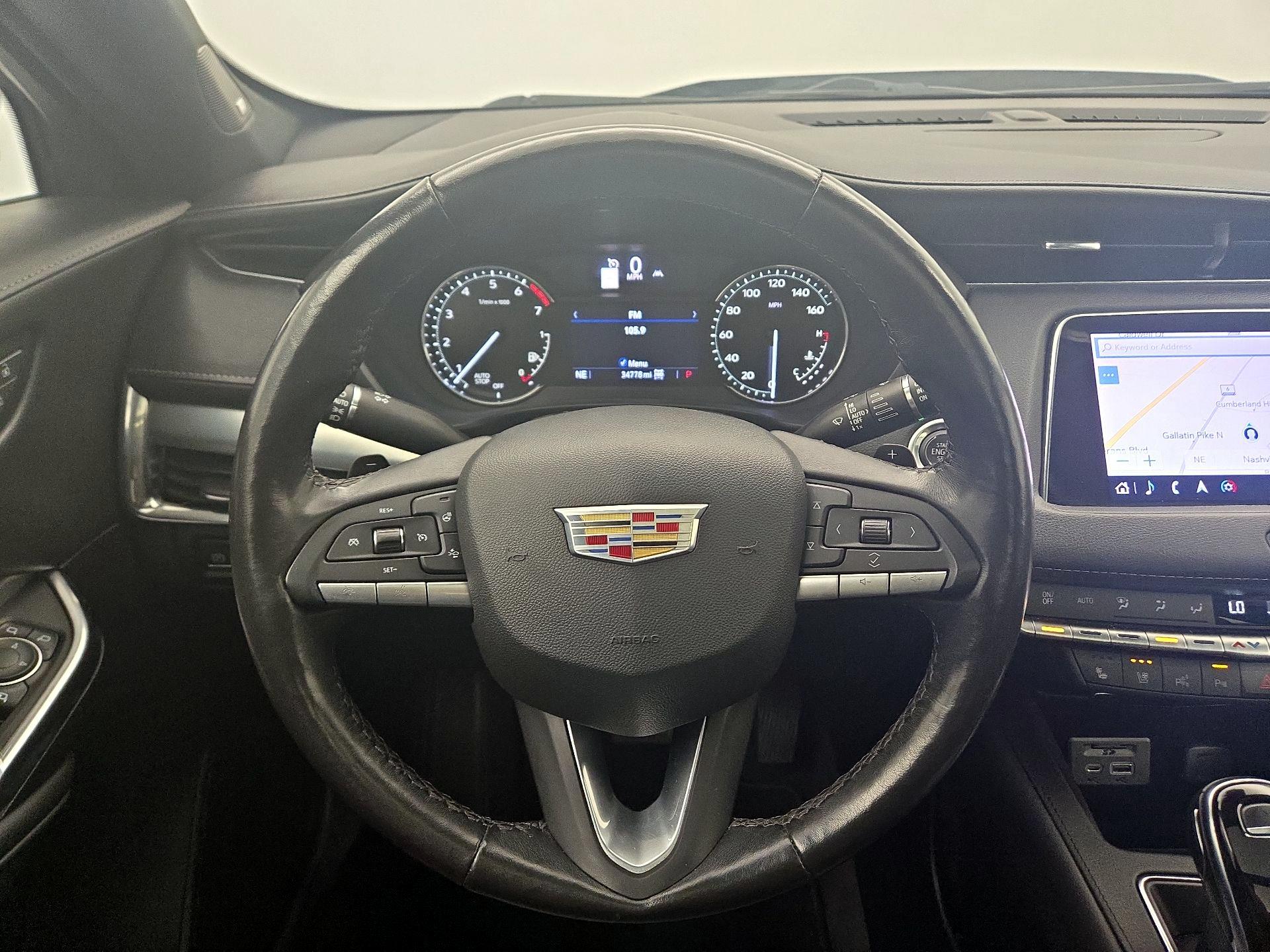 Thumbnail: 2022 Cadillac XT4 - 10