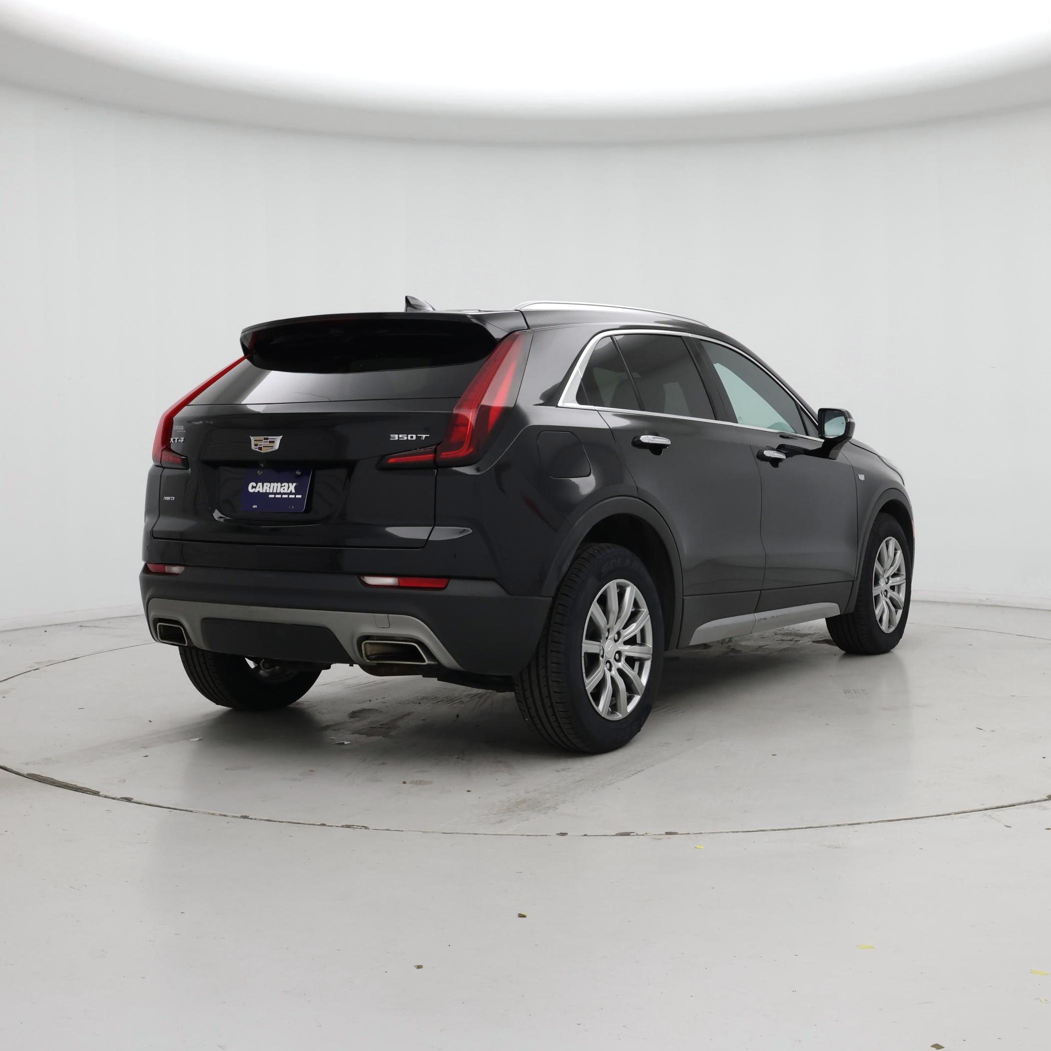 Thumbnail: 2022 Cadillac XT4 - 8