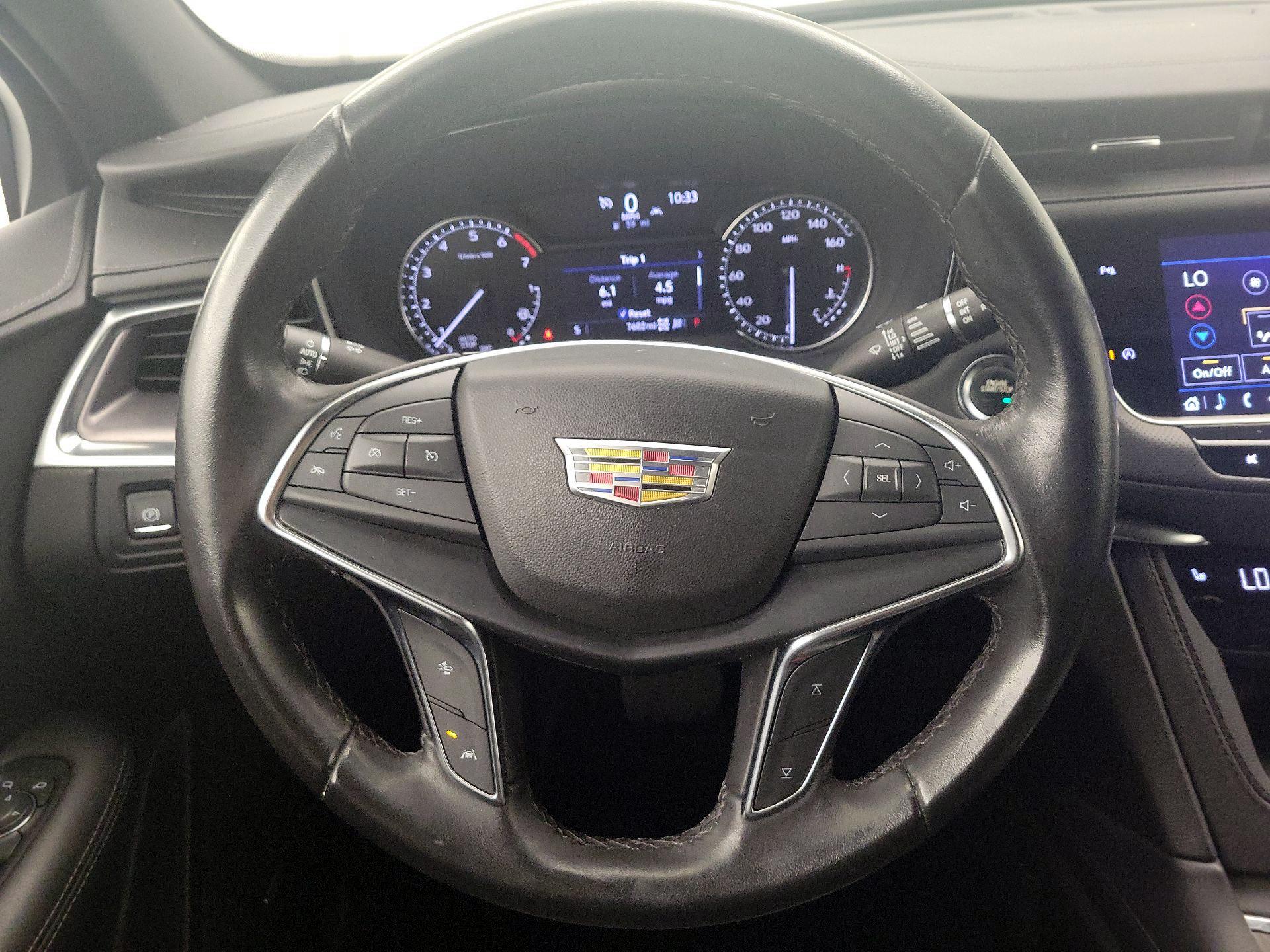 Thumbnail: 2023 Cadillac XT5 - 10