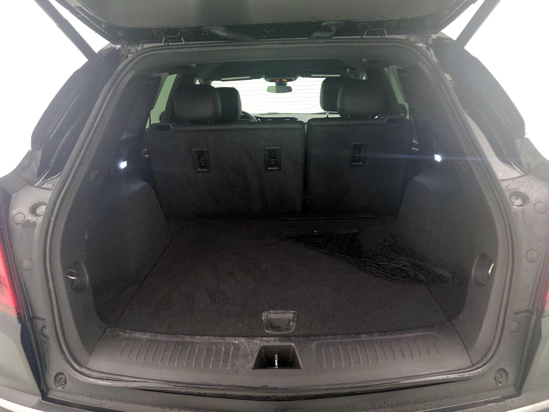 Thumbnail: 2023 Cadillac XT5 - 19