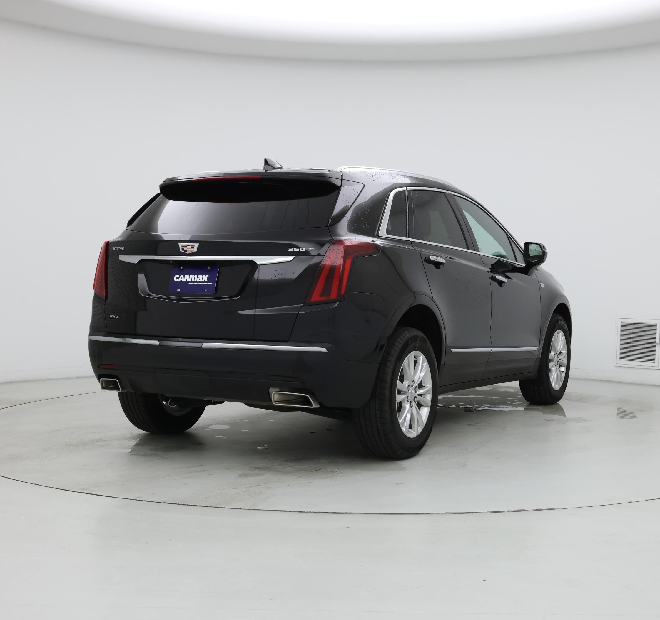 Thumbnail: 2023 Cadillac XT5 - 8