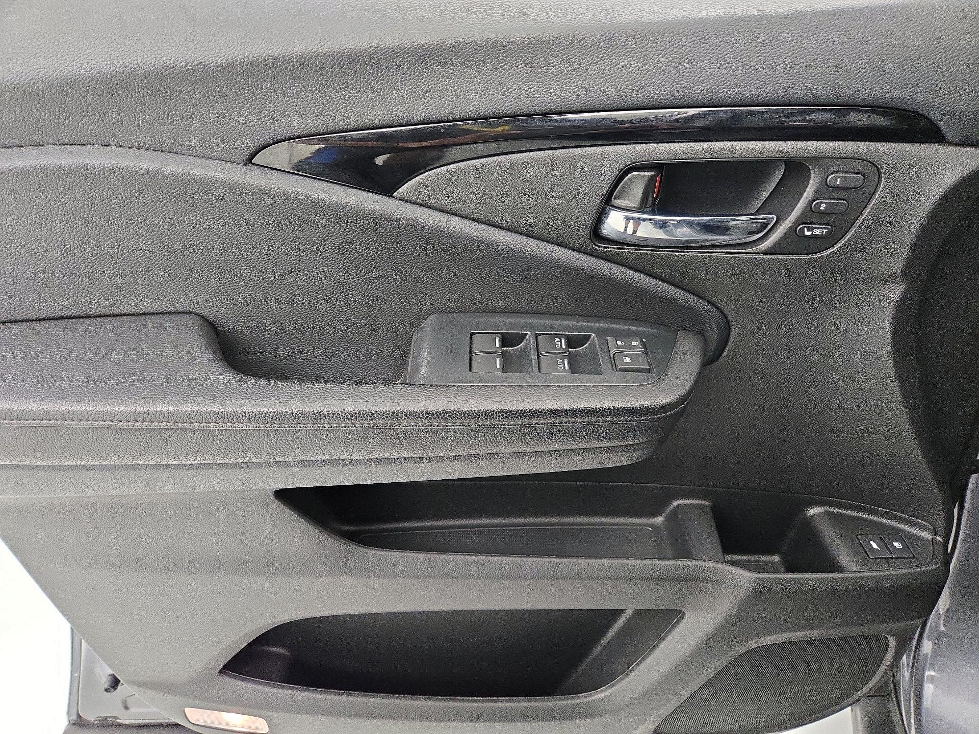 Thumbnail: 2022 Honda Pilot - 12
