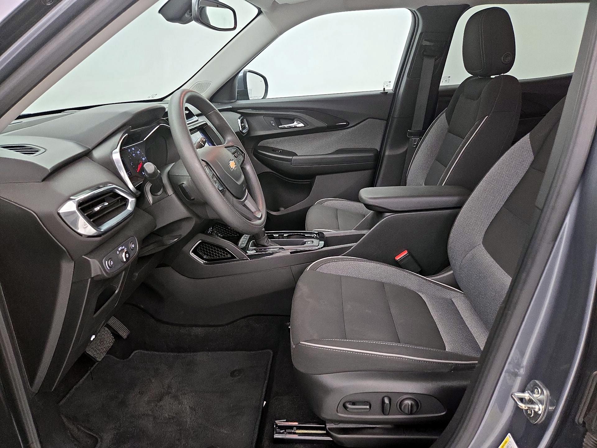 Thumbnail: 2022 Chevrolet TrailBlazer - 11