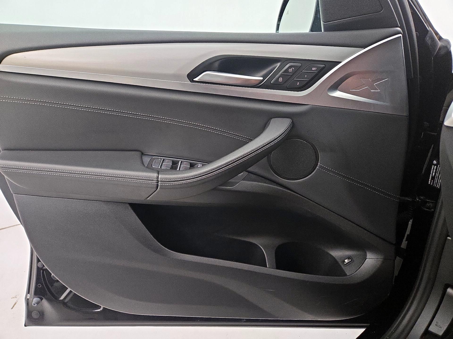 Thumbnail: 2021 BMW X3 - 12