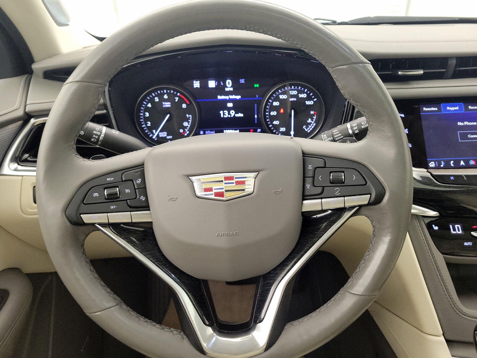 Thumbnail: 2022 Cadillac XT6 - 10