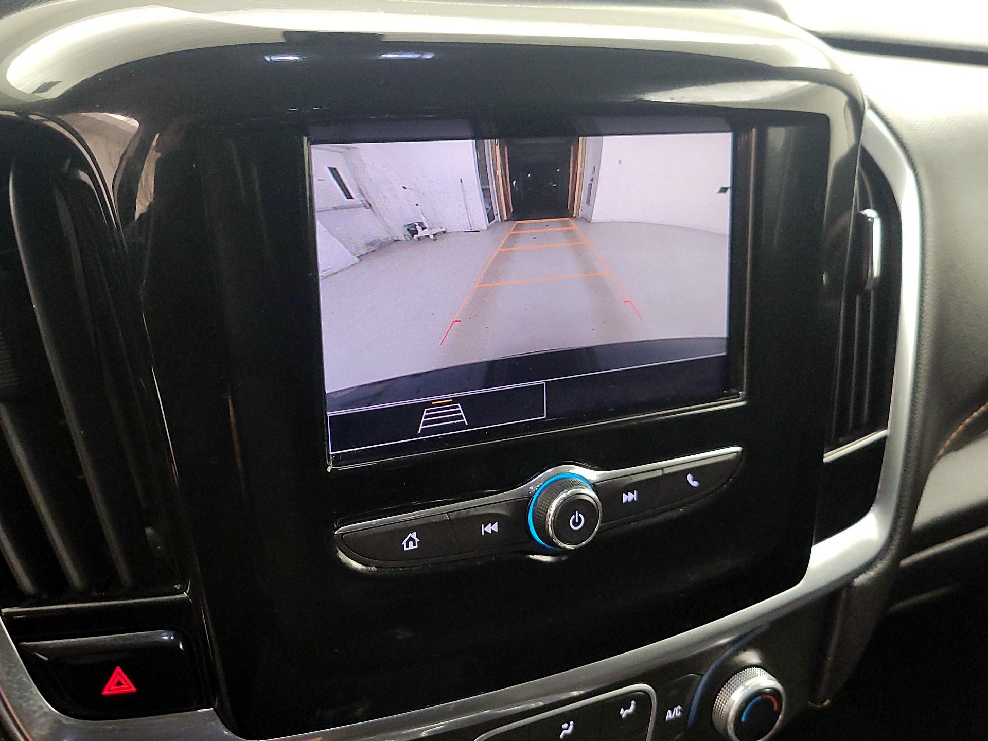 Thumbnail: 2020 Chevrolet Traverse - 15