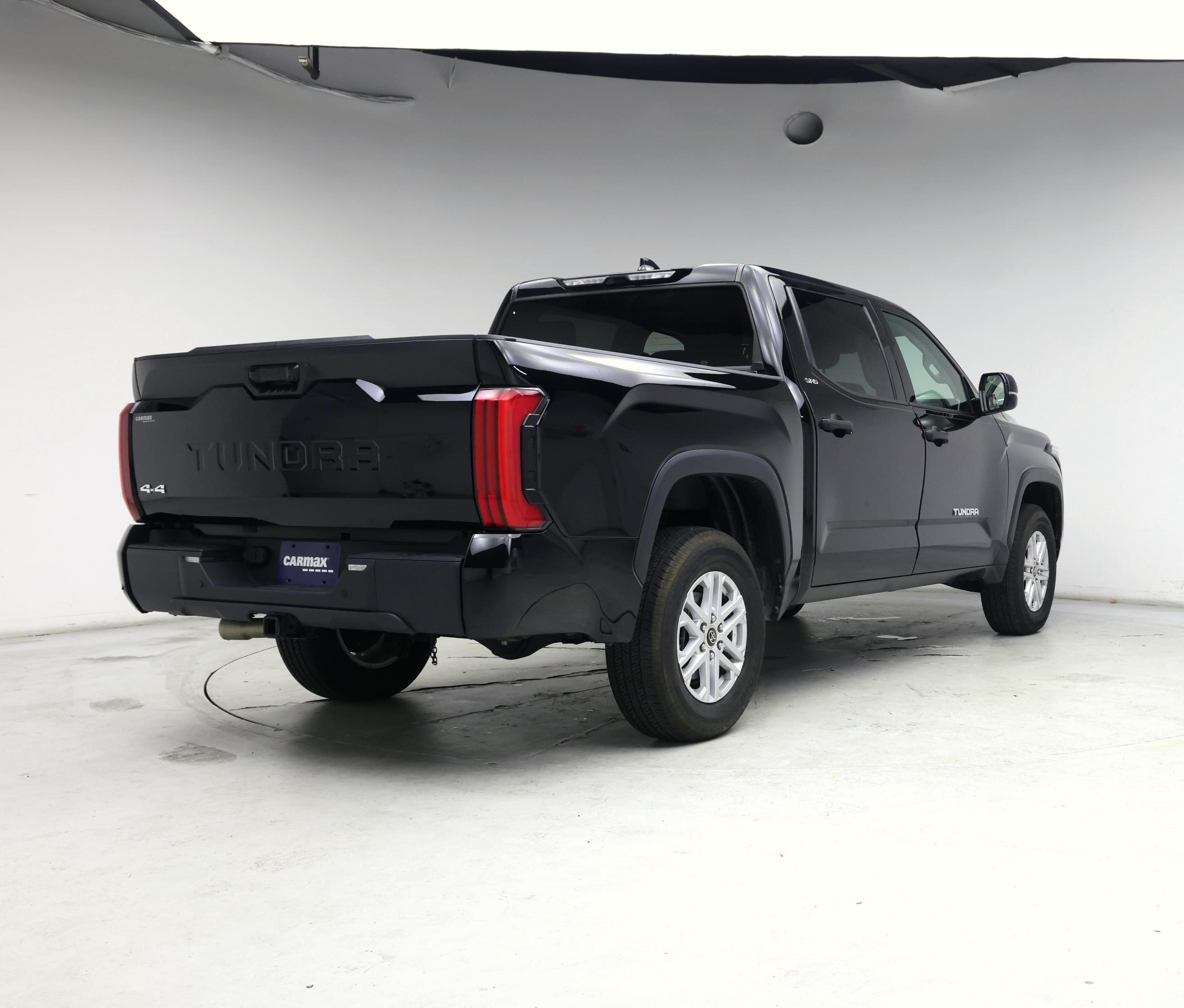 Thumbnail: 2022 Toyota Tundra - 8