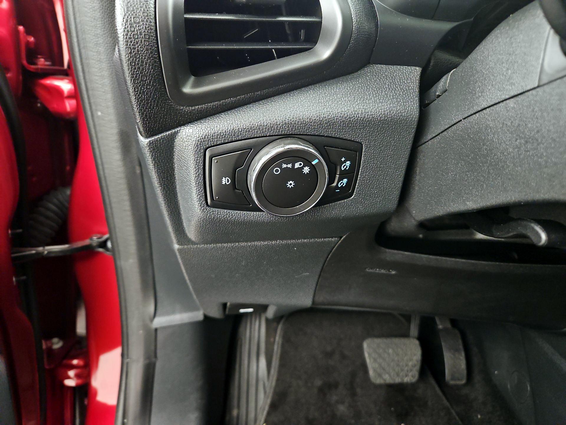 Thumbnail: 2019 Ford EcoSport - 13
