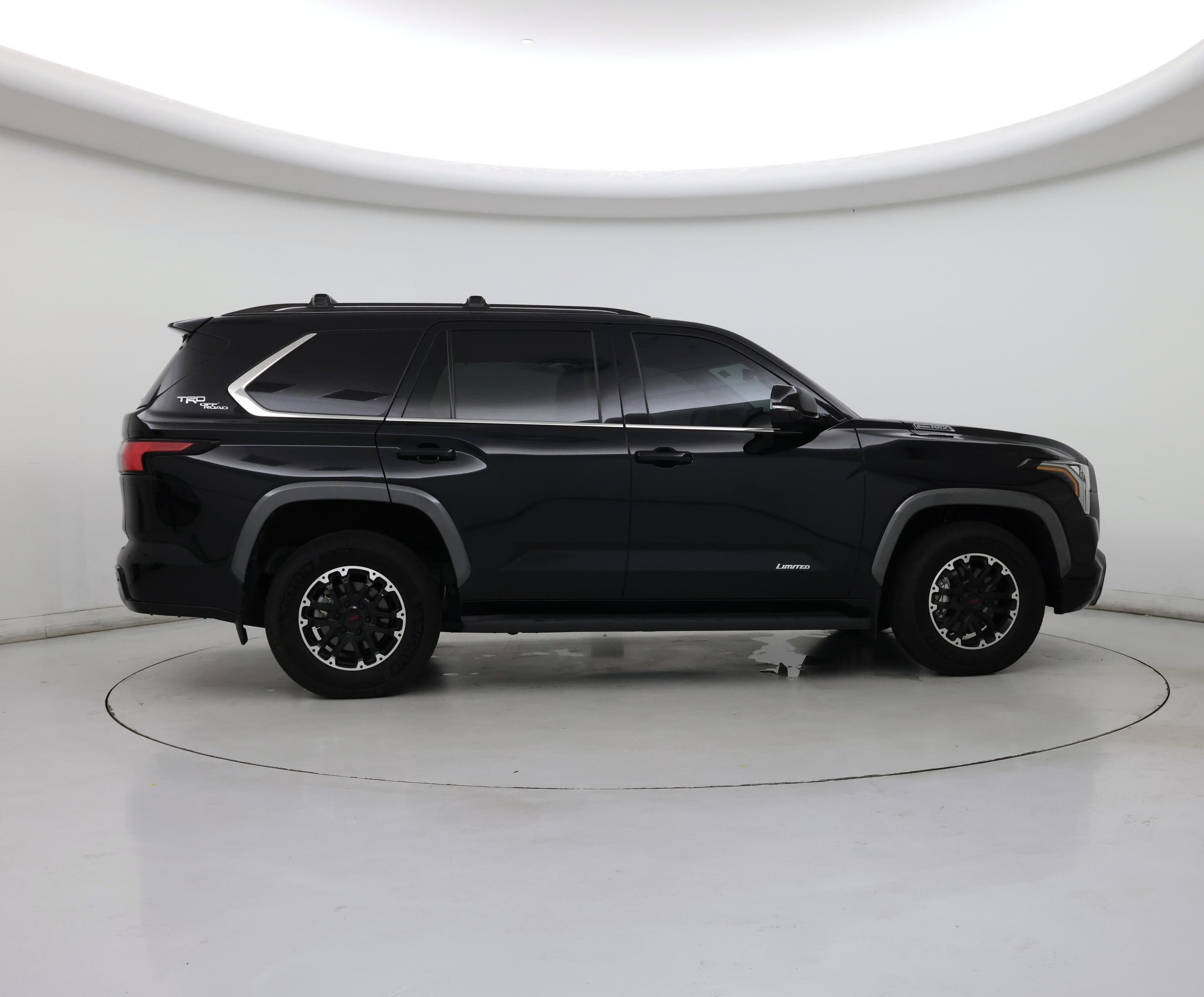 Thumbnail: 2023 Toyota Sequoia - 7