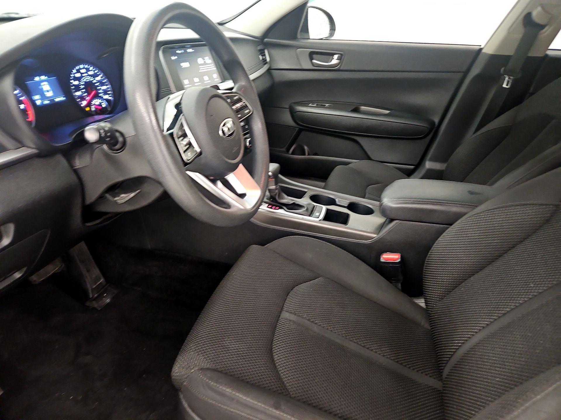 Thumbnail: 2019 Kia Optima - 11