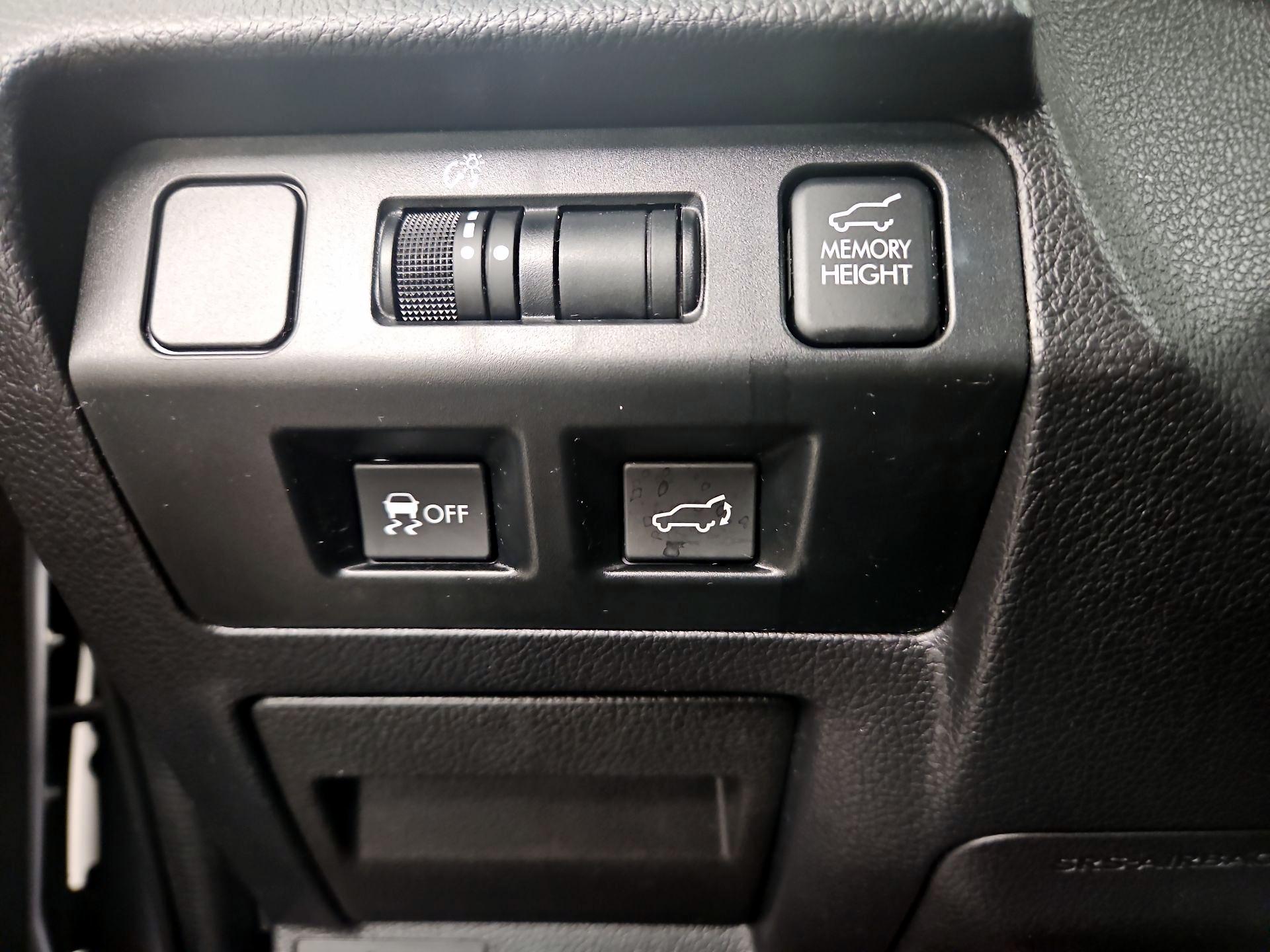 Thumbnail: 2016 Subaru Forester - 13