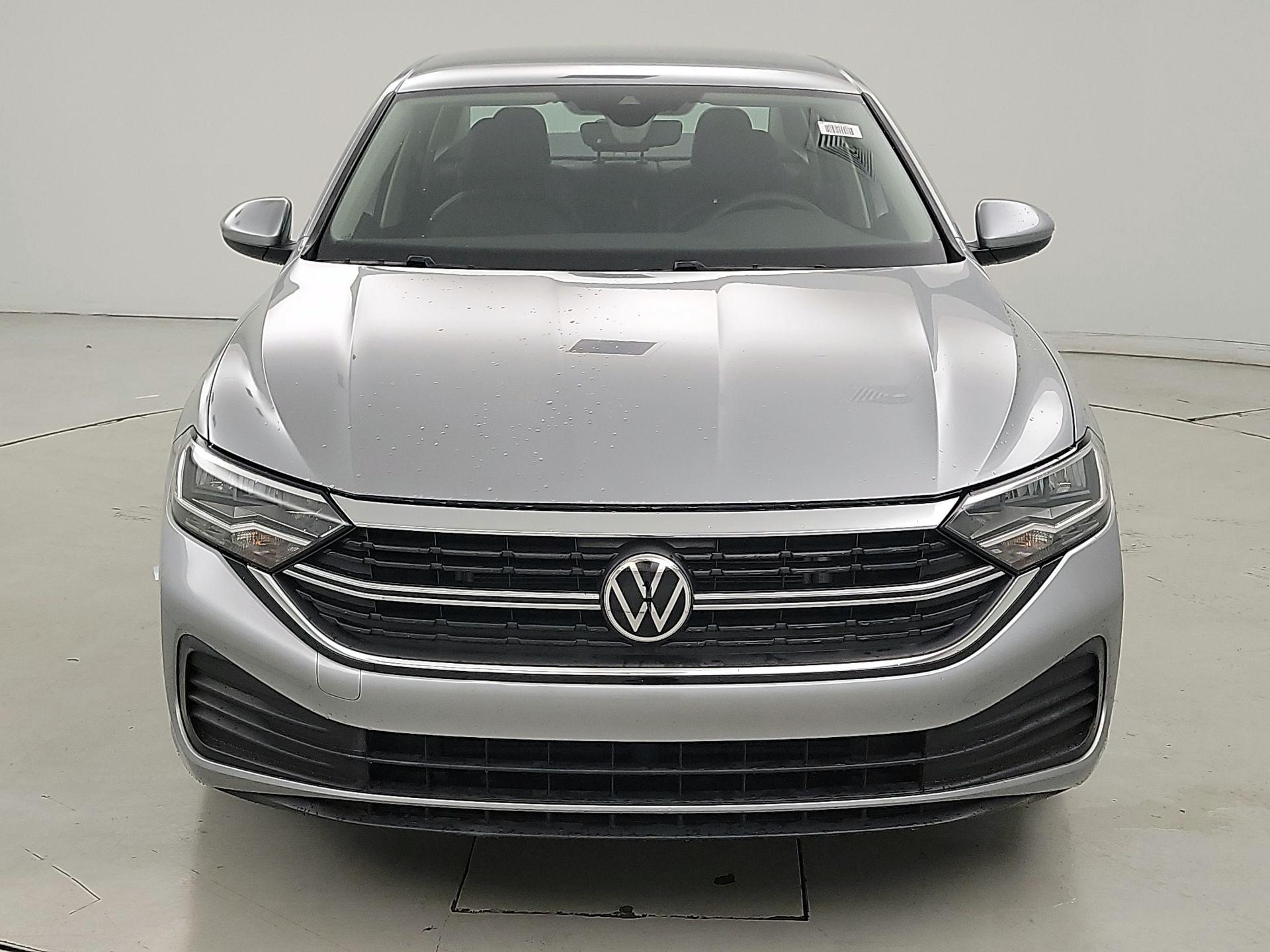 Thumbnail: 2022 Volkswagen Jetta - 2