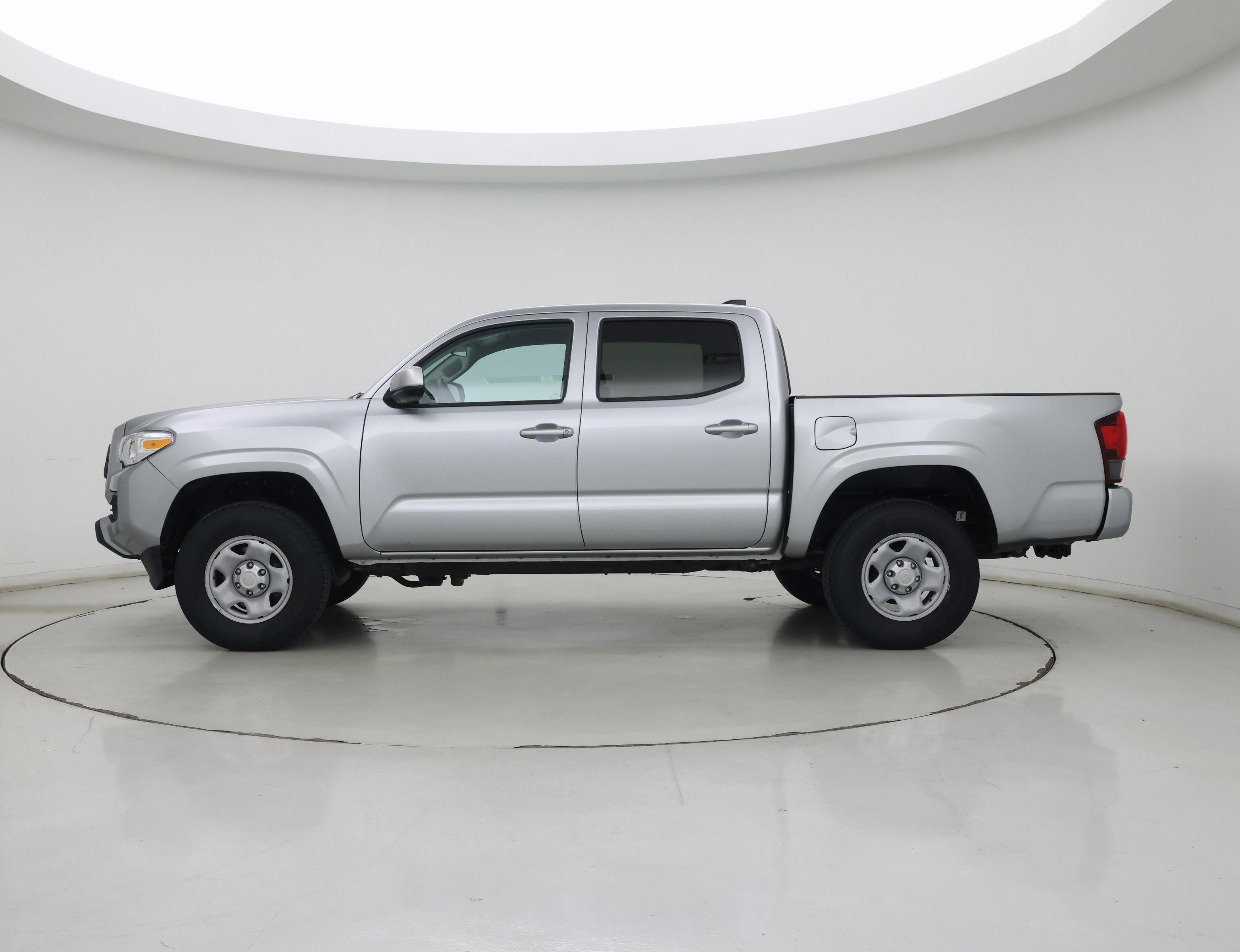 Thumbnail: 2023 Toyota Tacoma - 3