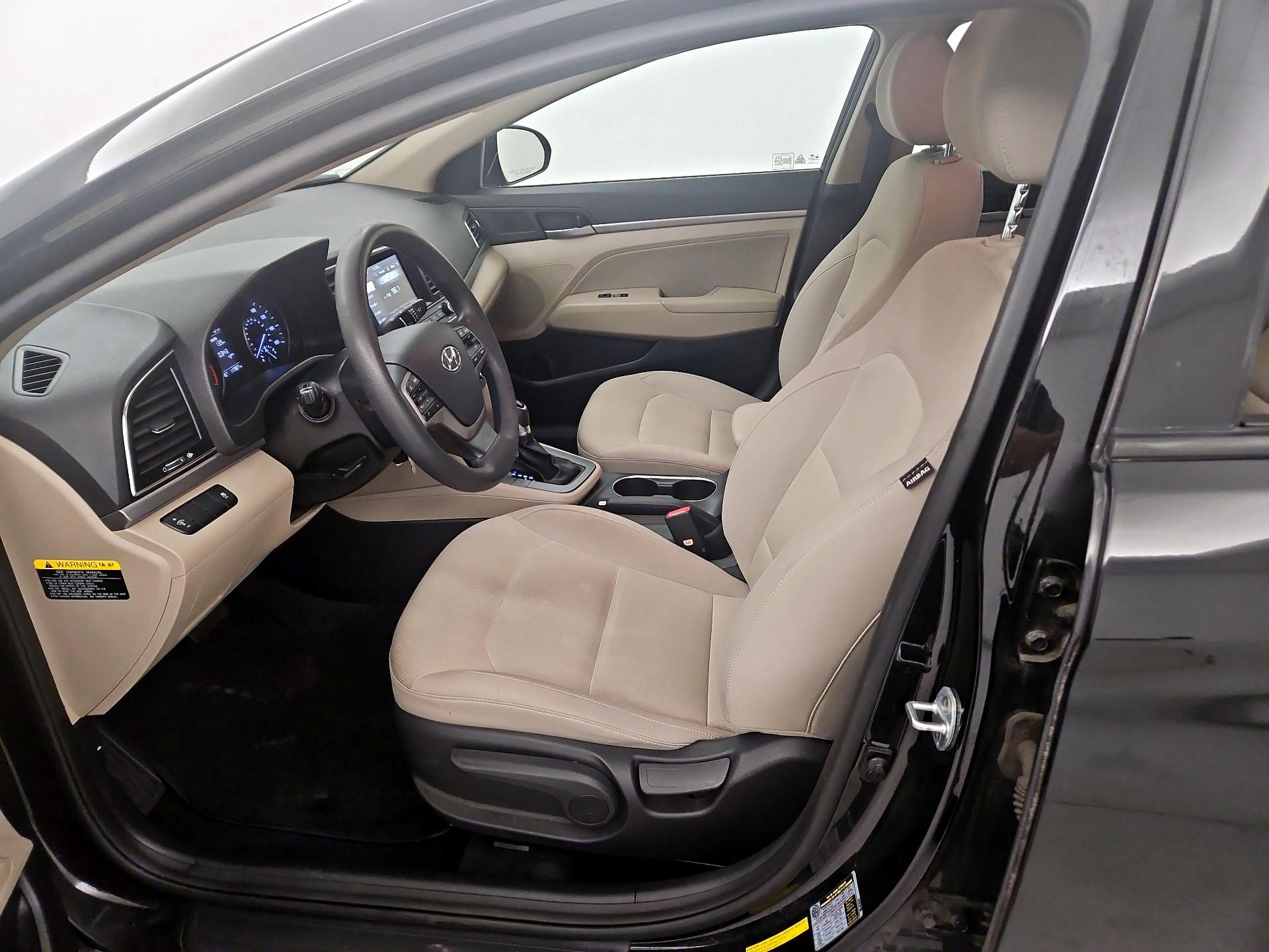 Thumbnail: 2017 Hyundai Elantra - 11