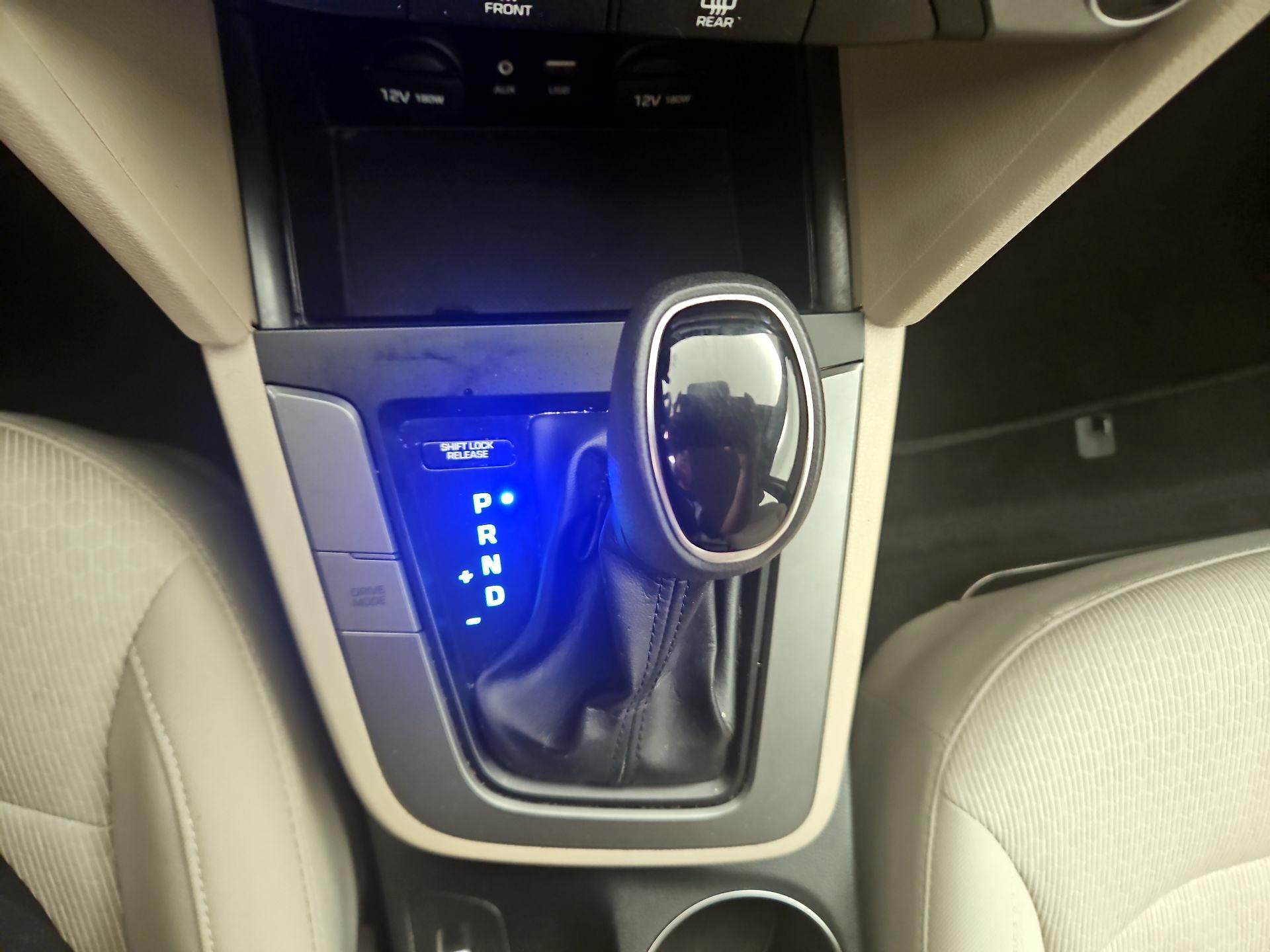 Thumbnail: 2017 Hyundai Elantra - 17