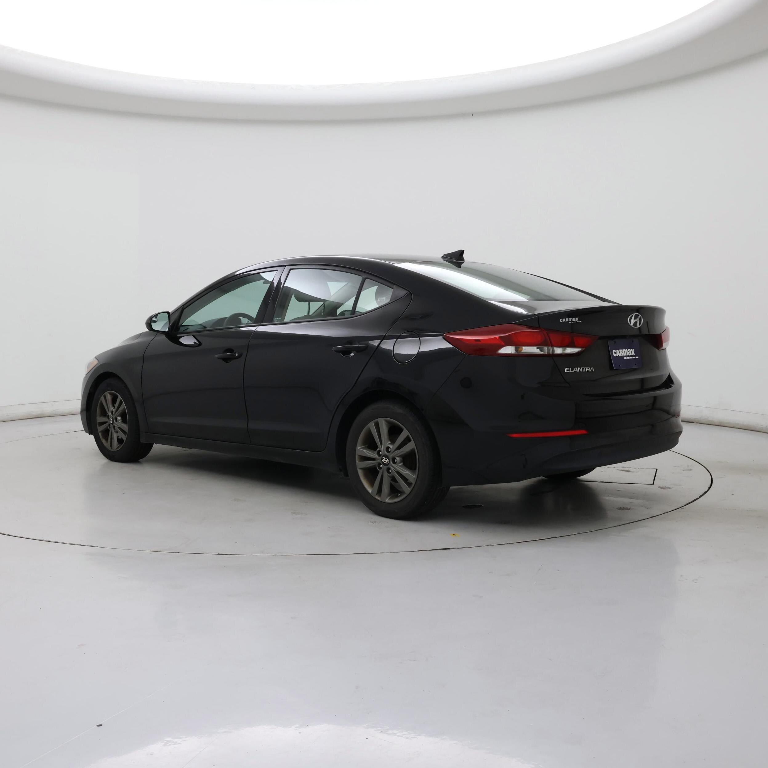 Thumbnail: 2017 Hyundai Elantra - 2