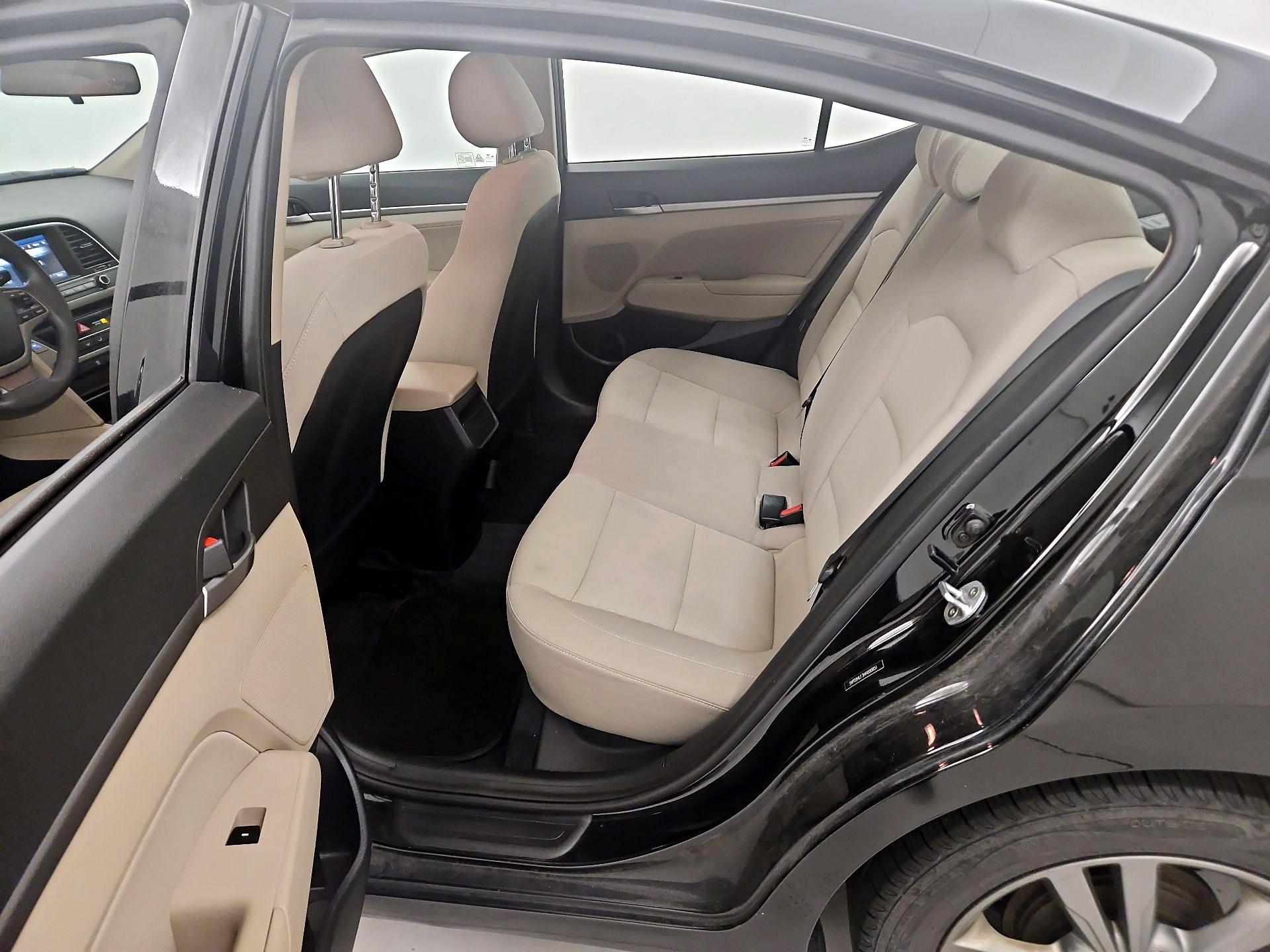 Thumbnail: 2017 Hyundai Elantra - 19
