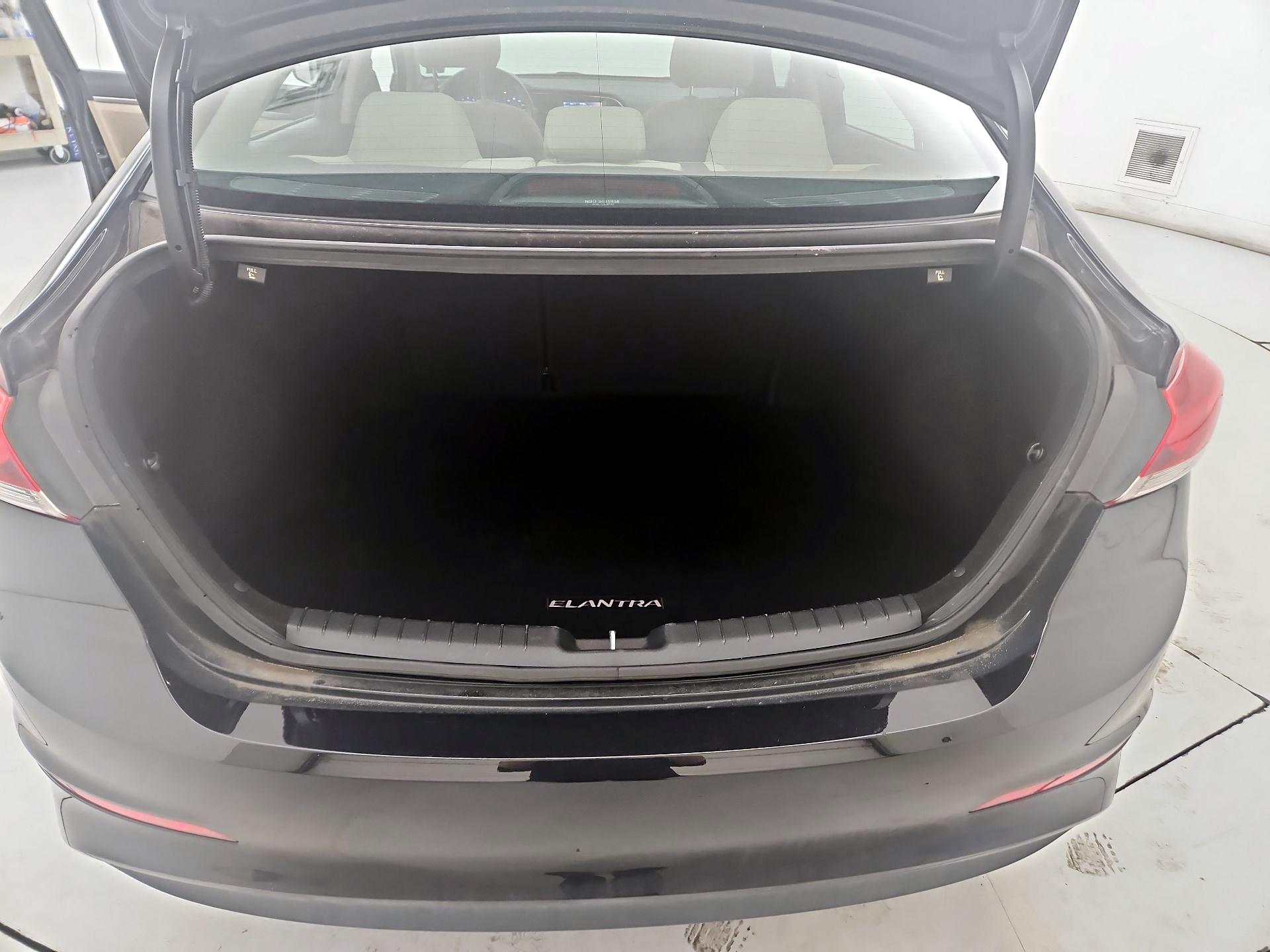 Thumbnail: 2017 Hyundai Elantra - 20