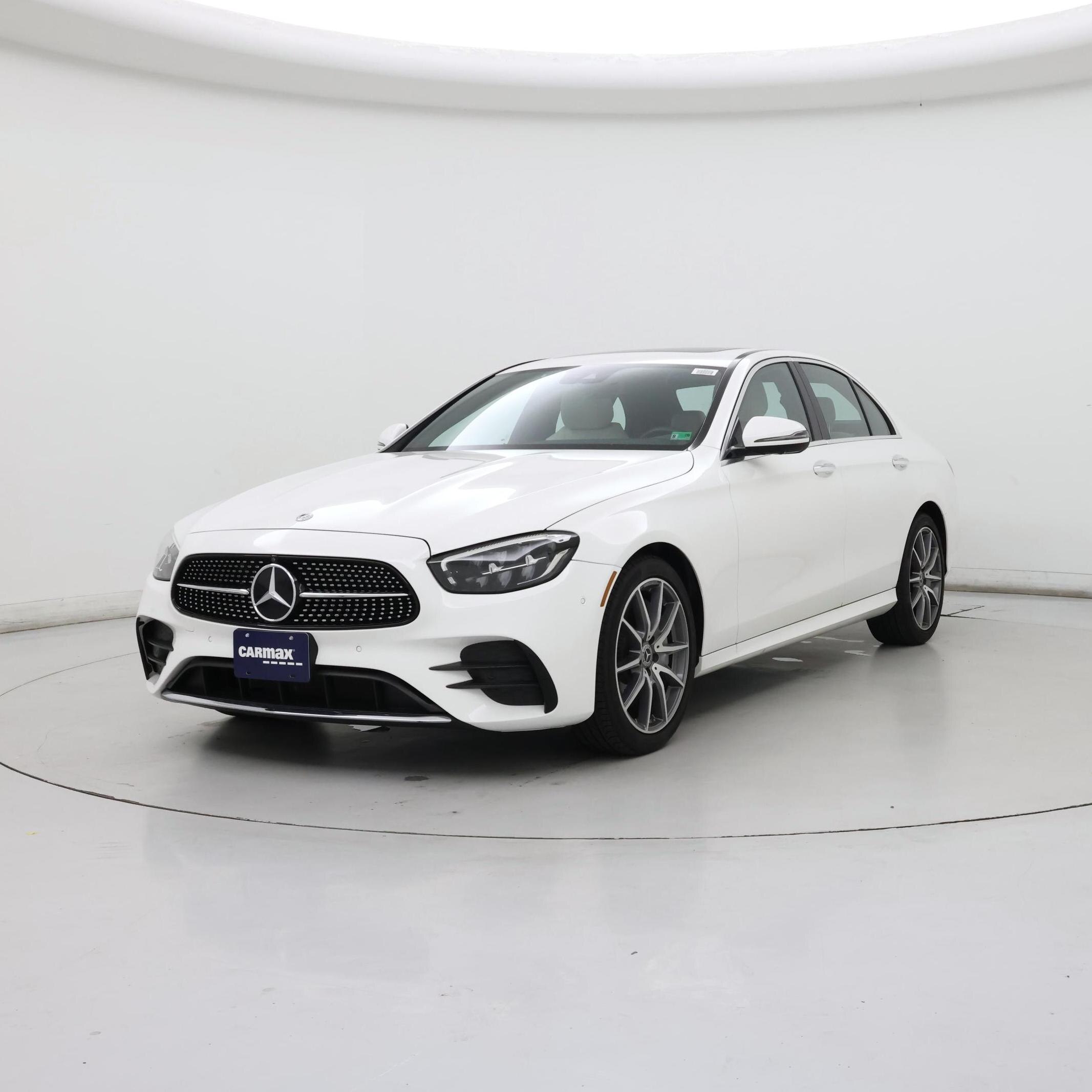 Thumbnail: 2023 Mercedes-Benz E-Class - 4
