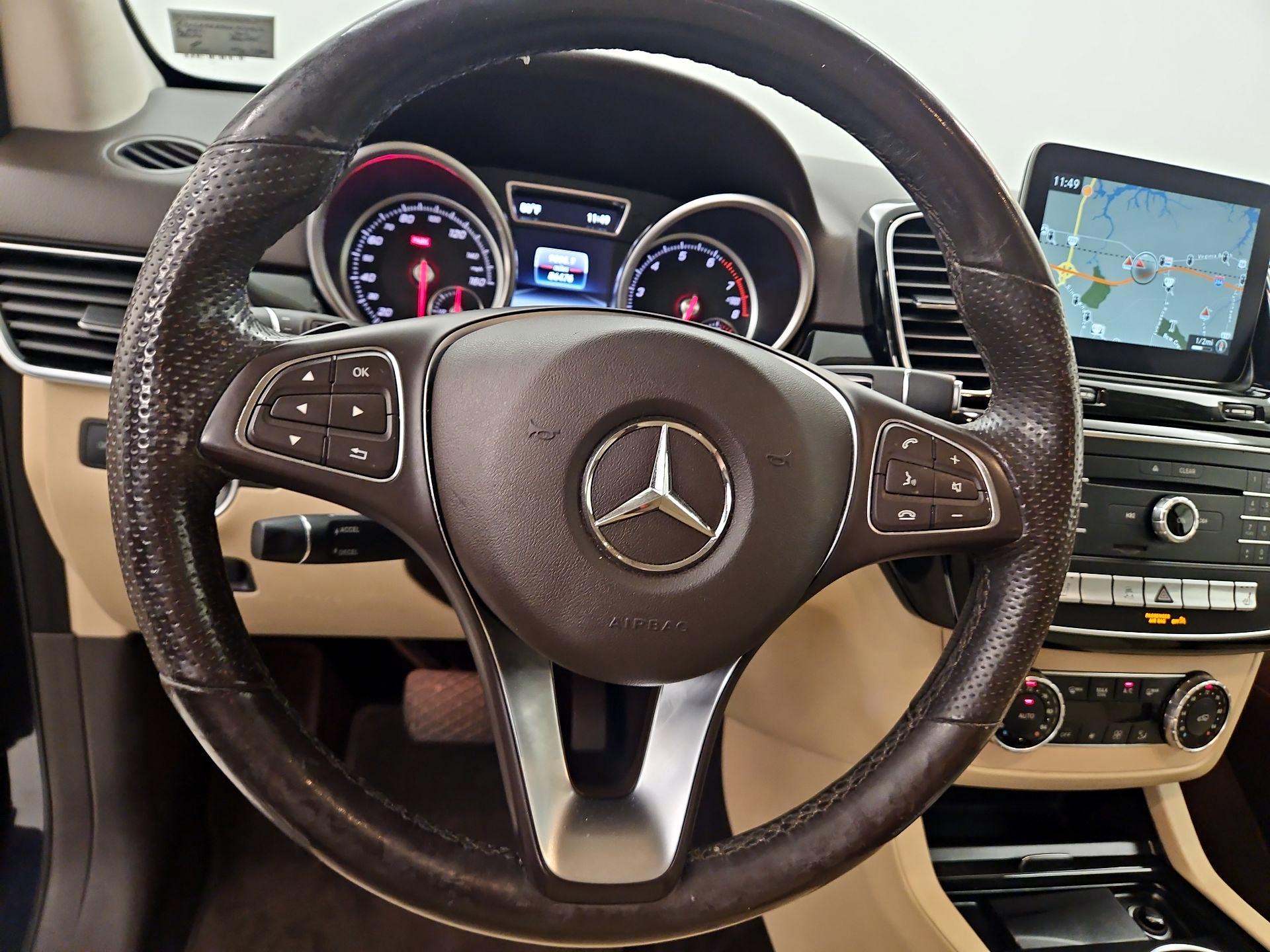 Thumbnail: 2016 Mercedes-Benz GLE - 10