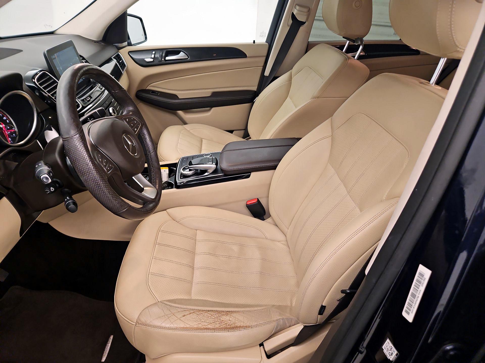 Thumbnail: 2016 Mercedes-Benz GLE - 11