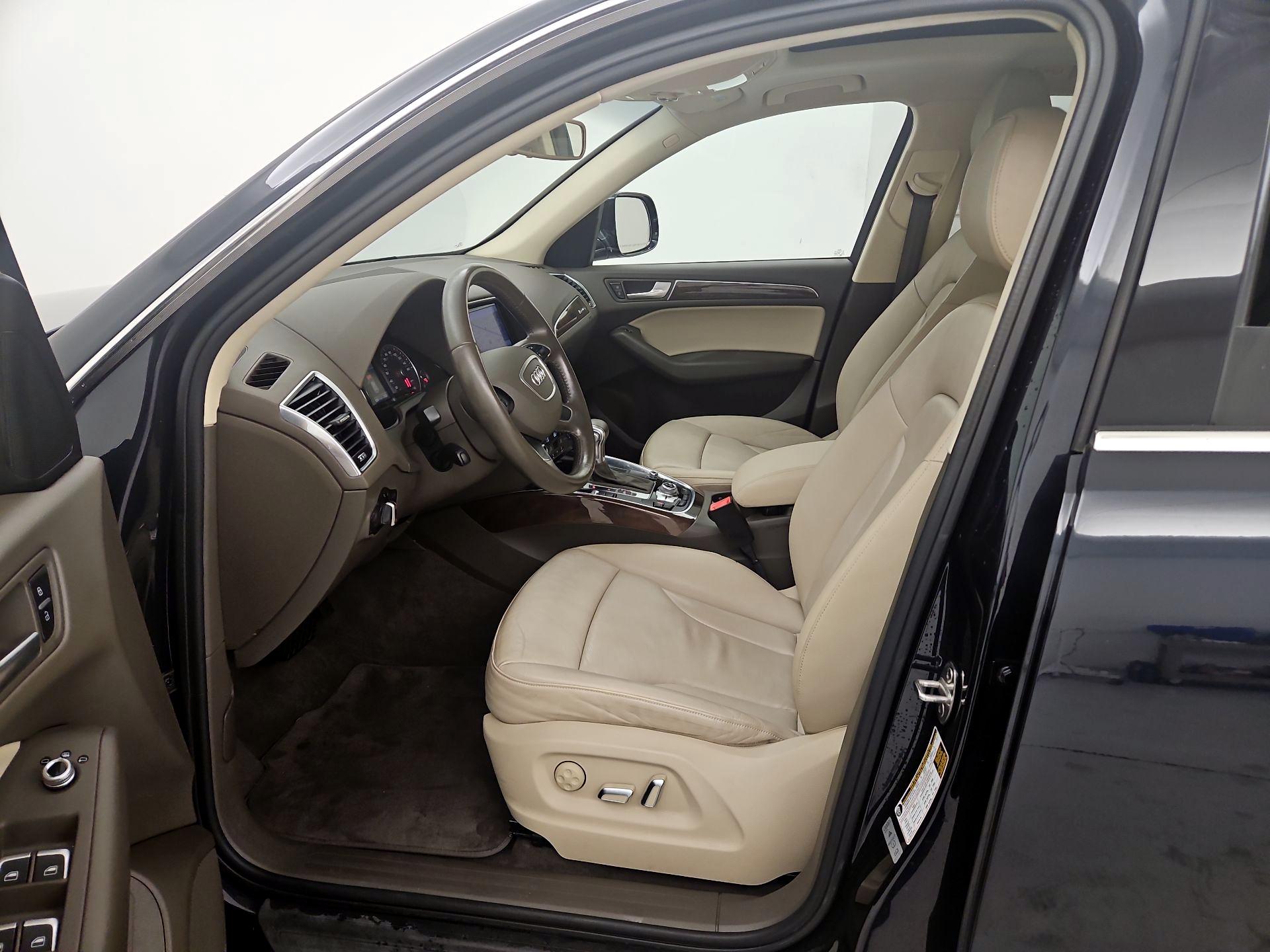 Thumbnail: 2016 Audi Q5 - 11