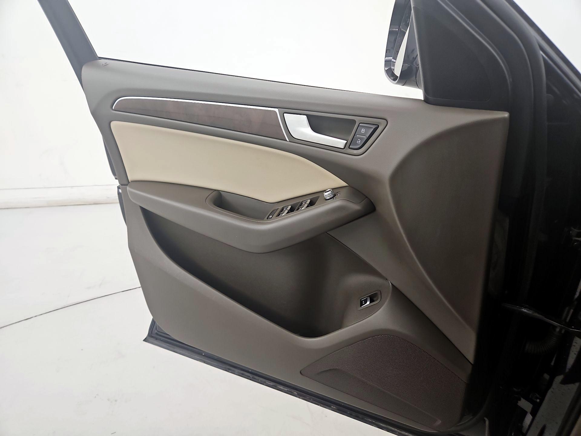 Thumbnail: 2016 Audi Q5 - 12