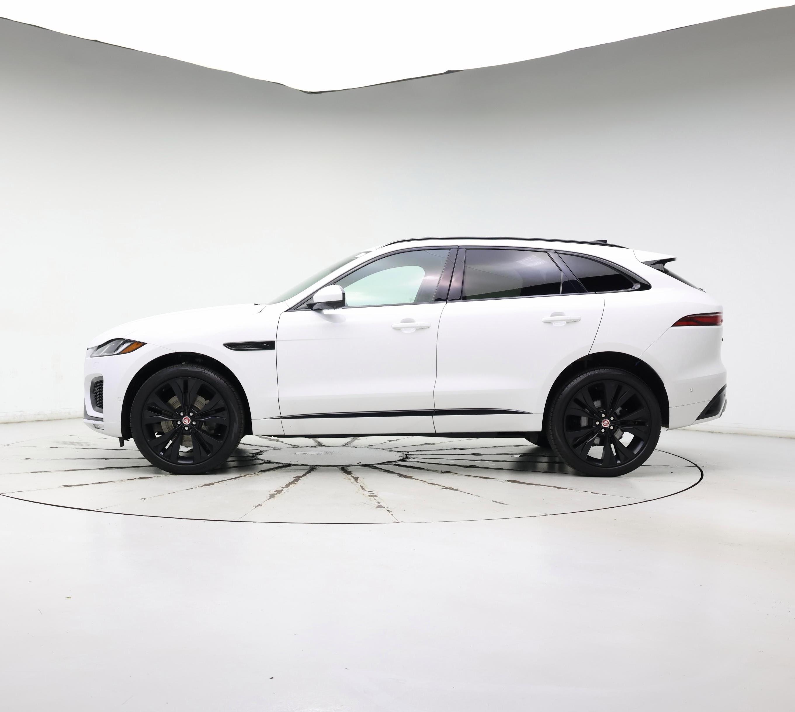 Thumbnail: 2021 Jaguar F-Pace - 3