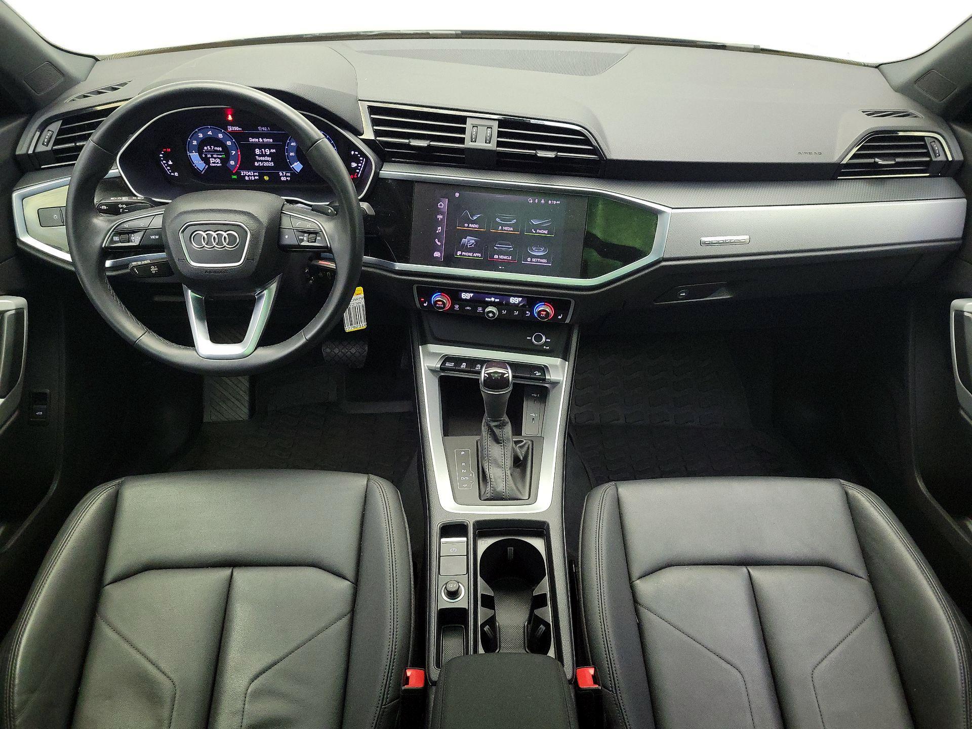 Thumbnail: 2022 Audi Q3 - 9