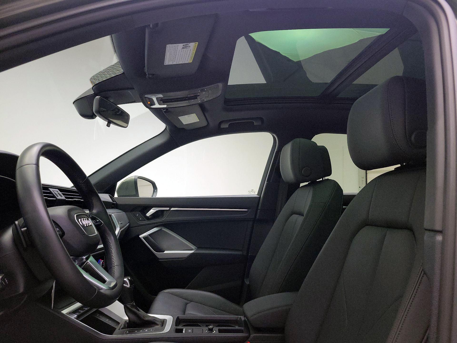 Thumbnail: 2022 Audi Q3 - 19