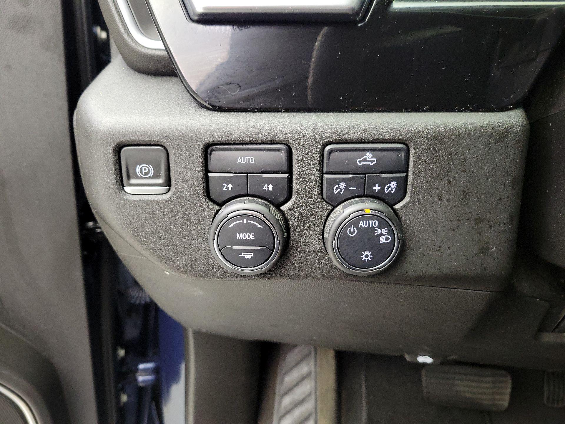 Thumbnail: 2023 Chevrolet Silverado 1500 - 13