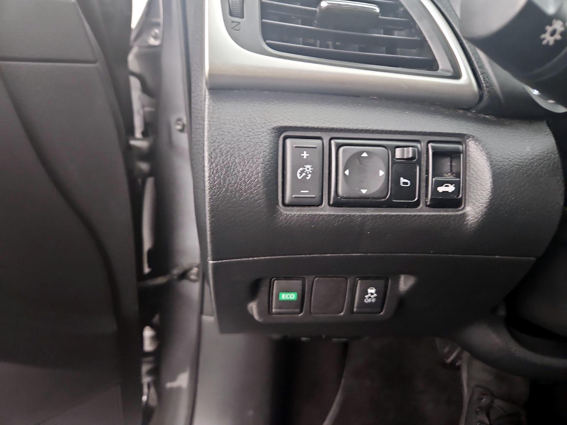 Thumbnail: 2019 Nissan Sentra - 13