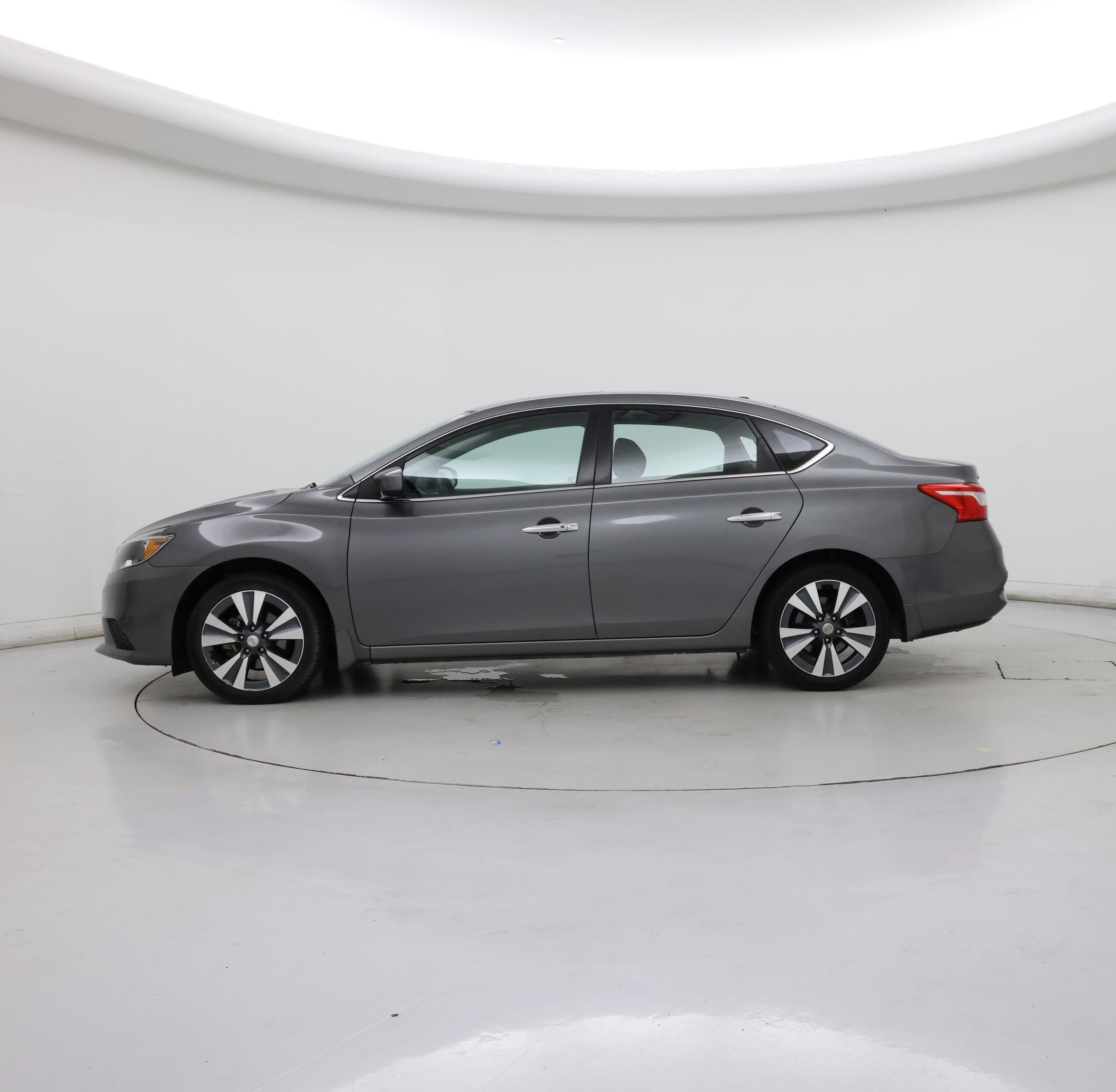 Thumbnail: 2019 Nissan Sentra - 3