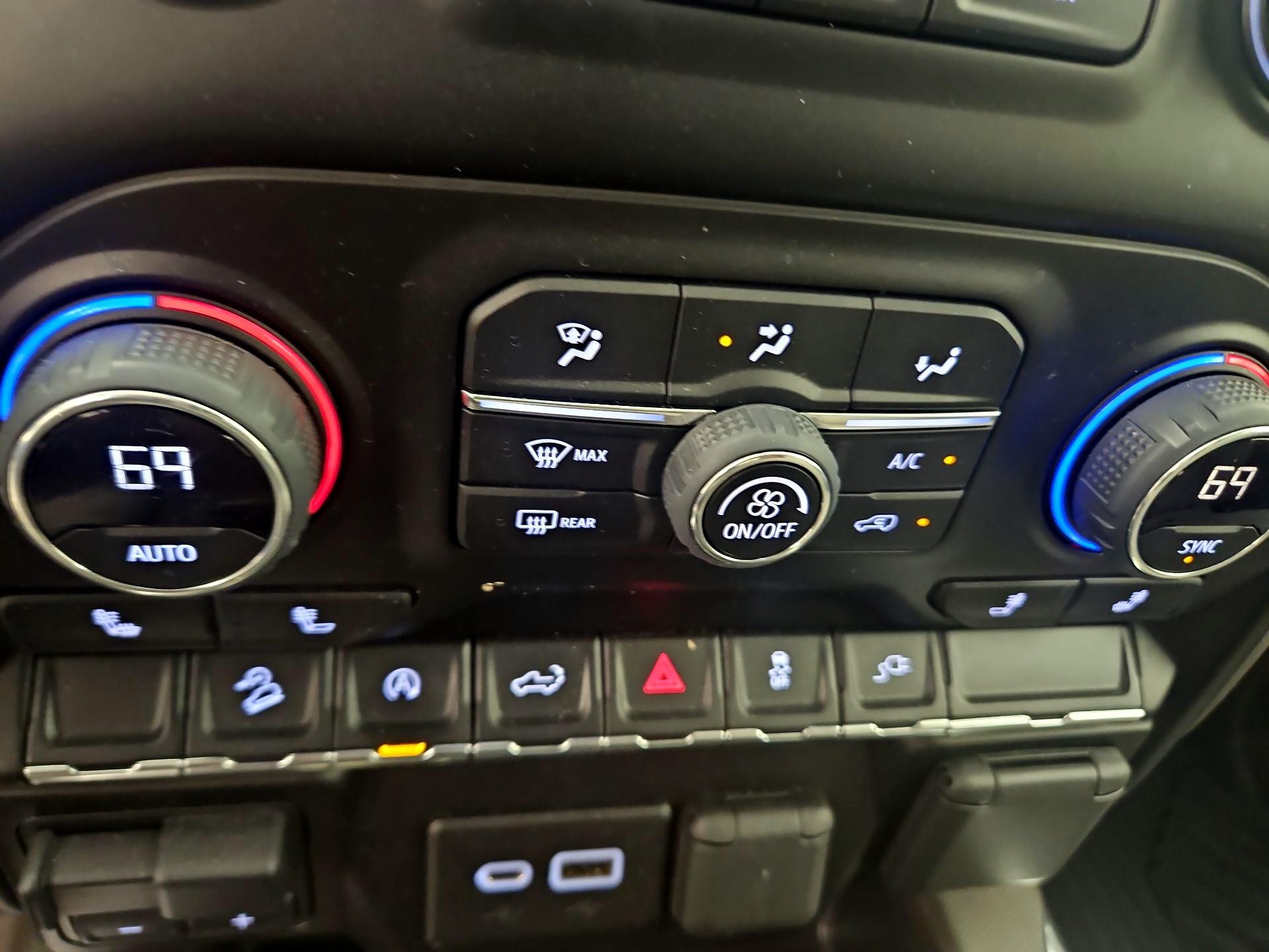 Thumbnail: 2021 Chevrolet Silverado 1500 - 16