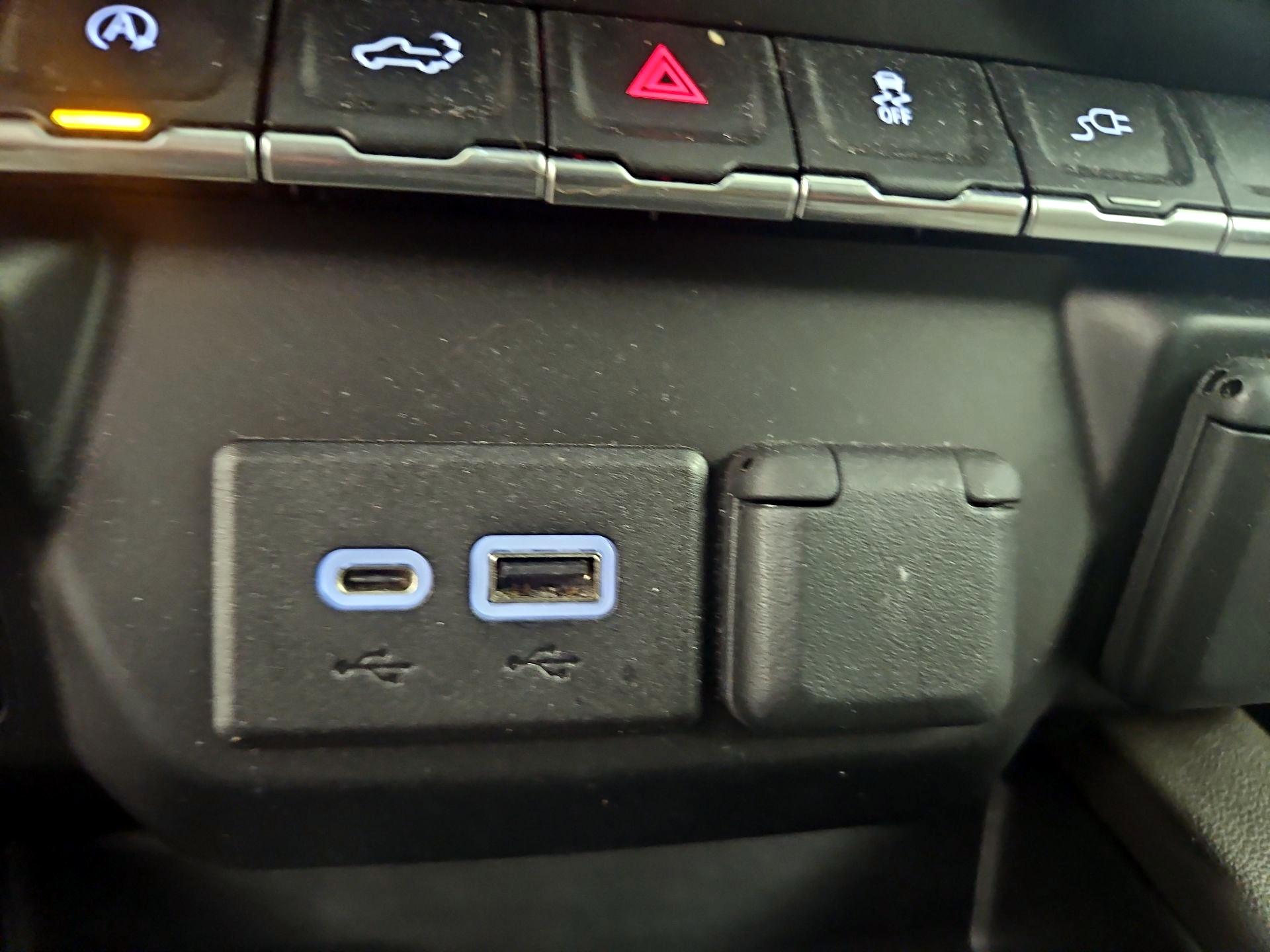 Thumbnail: 2021 Chevrolet Silverado 1500 - 18