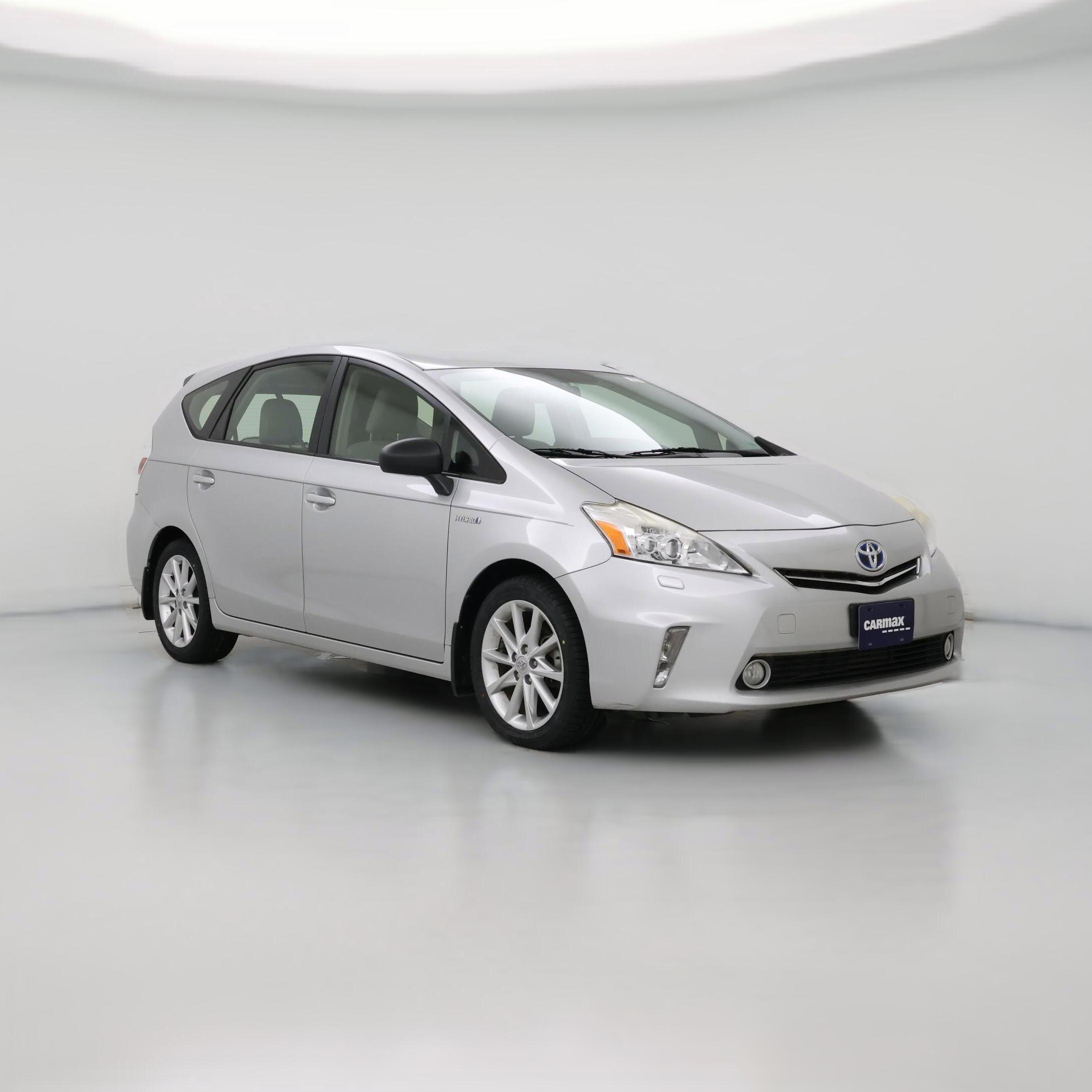 Thumbnail: 2014 Toyota Prius v - 1
