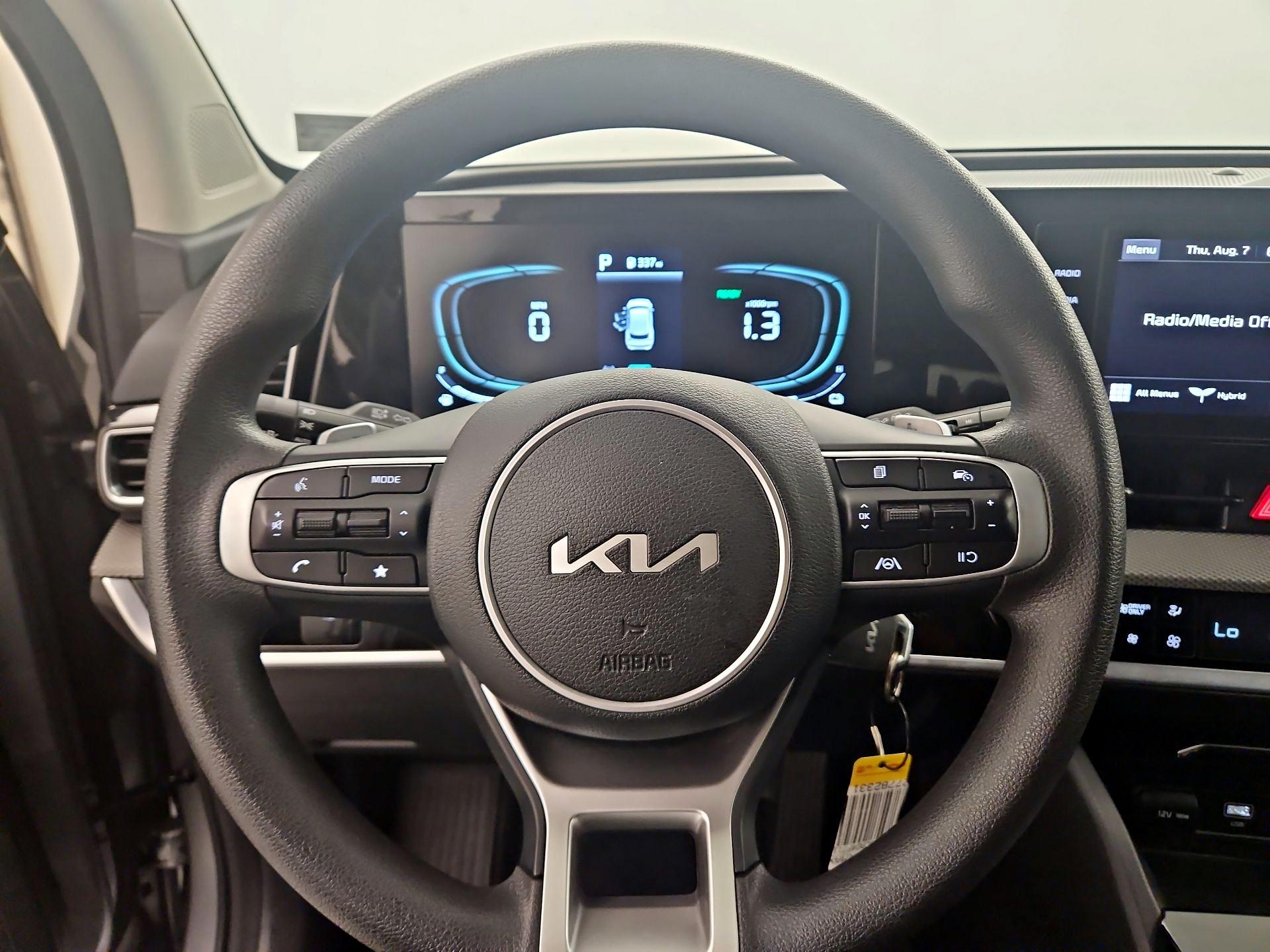 Thumbnail: 2023 Kia Sportage - 10