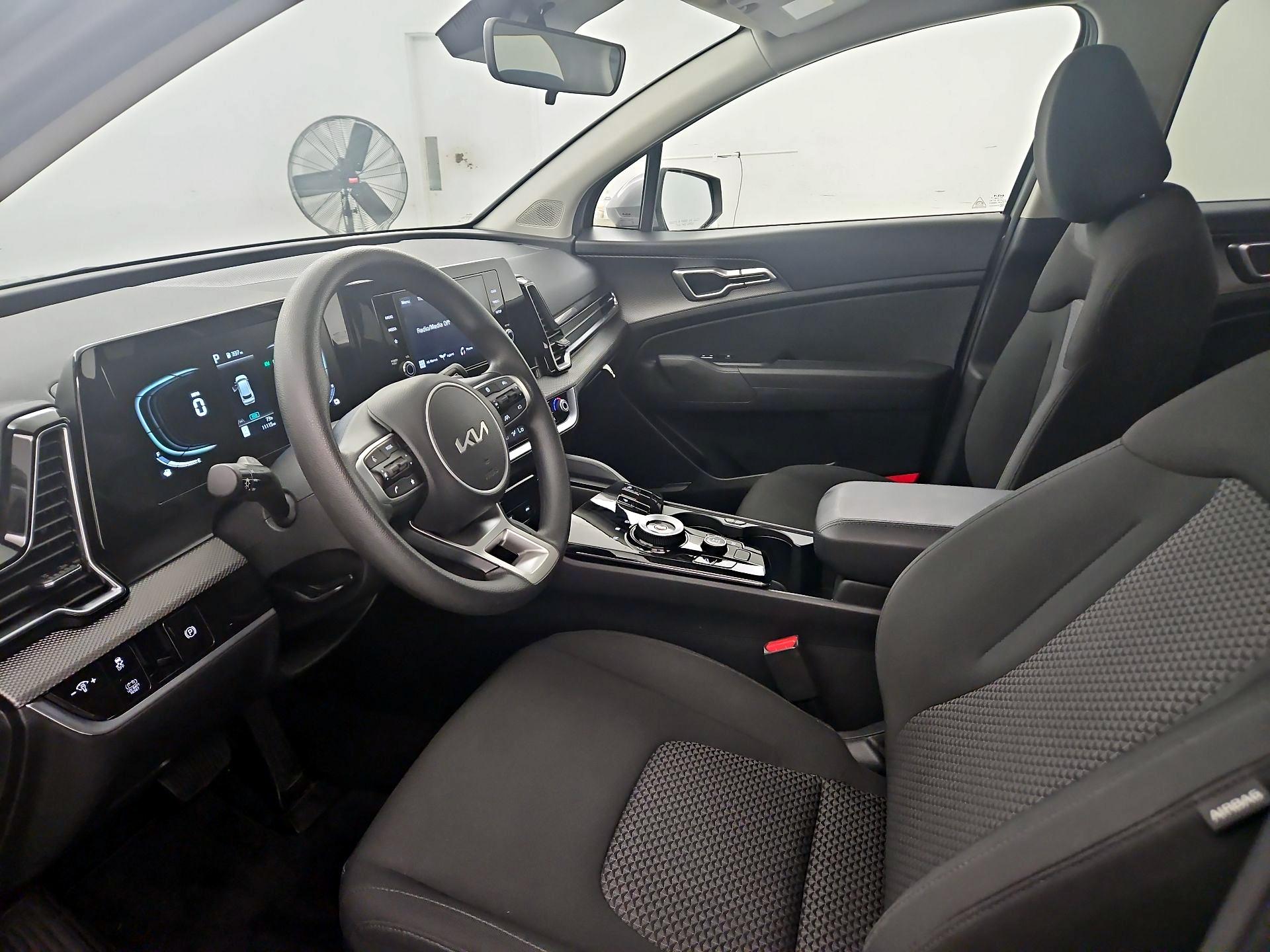 Thumbnail: 2023 Kia Sportage - 11