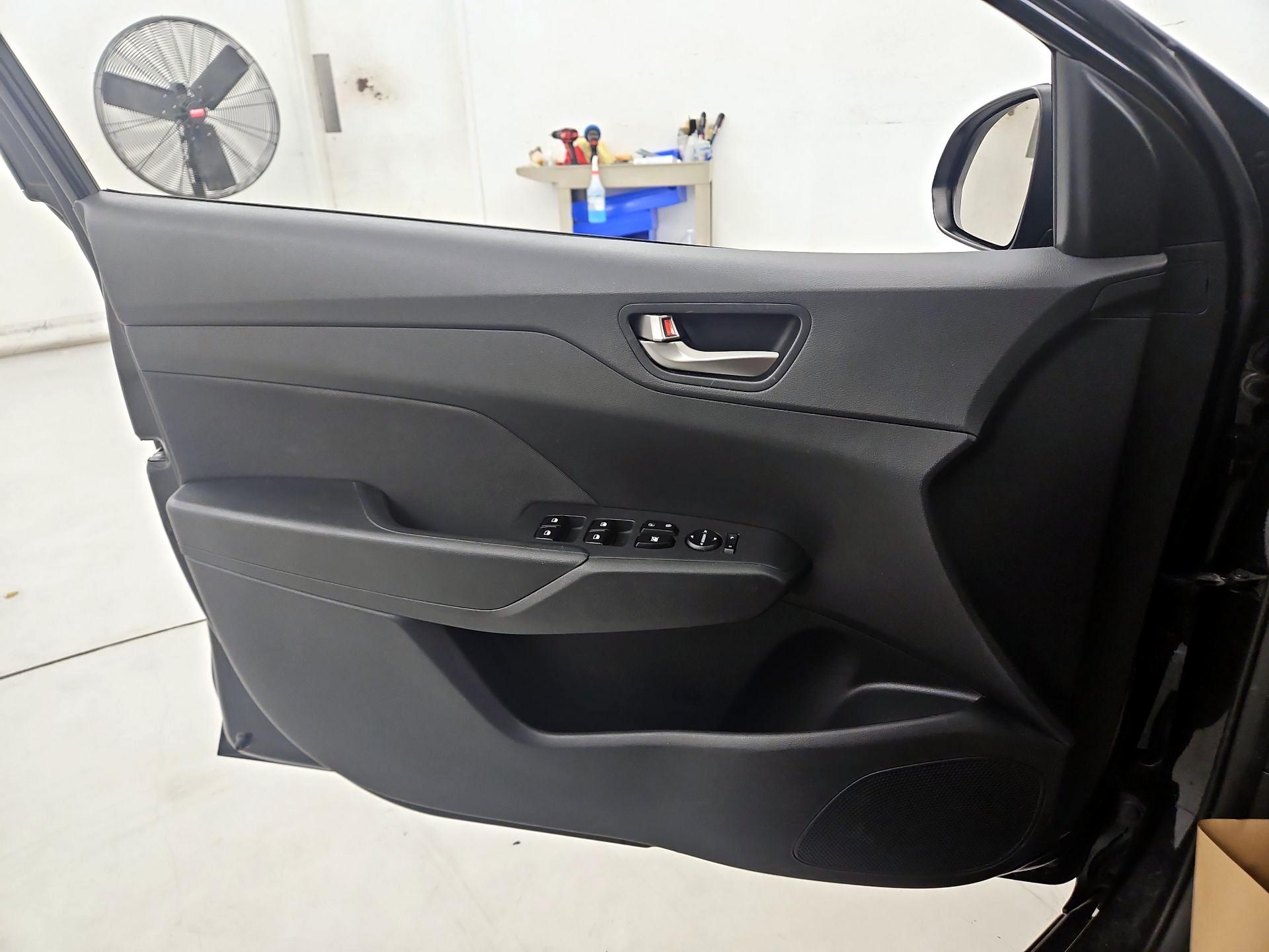 Thumbnail: 2019 Hyundai Accent - 12