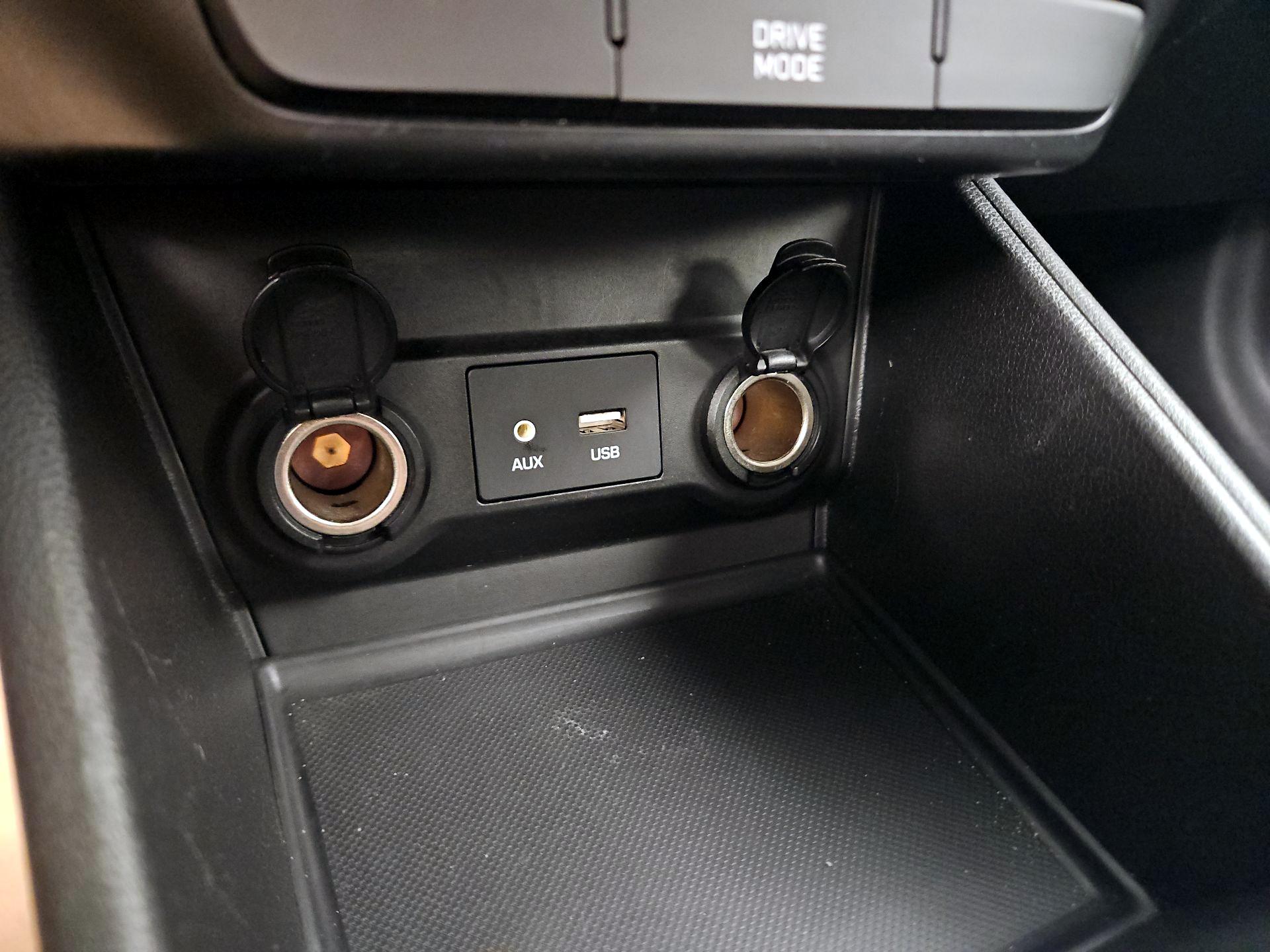 Thumbnail: 2019 Hyundai Accent - 18